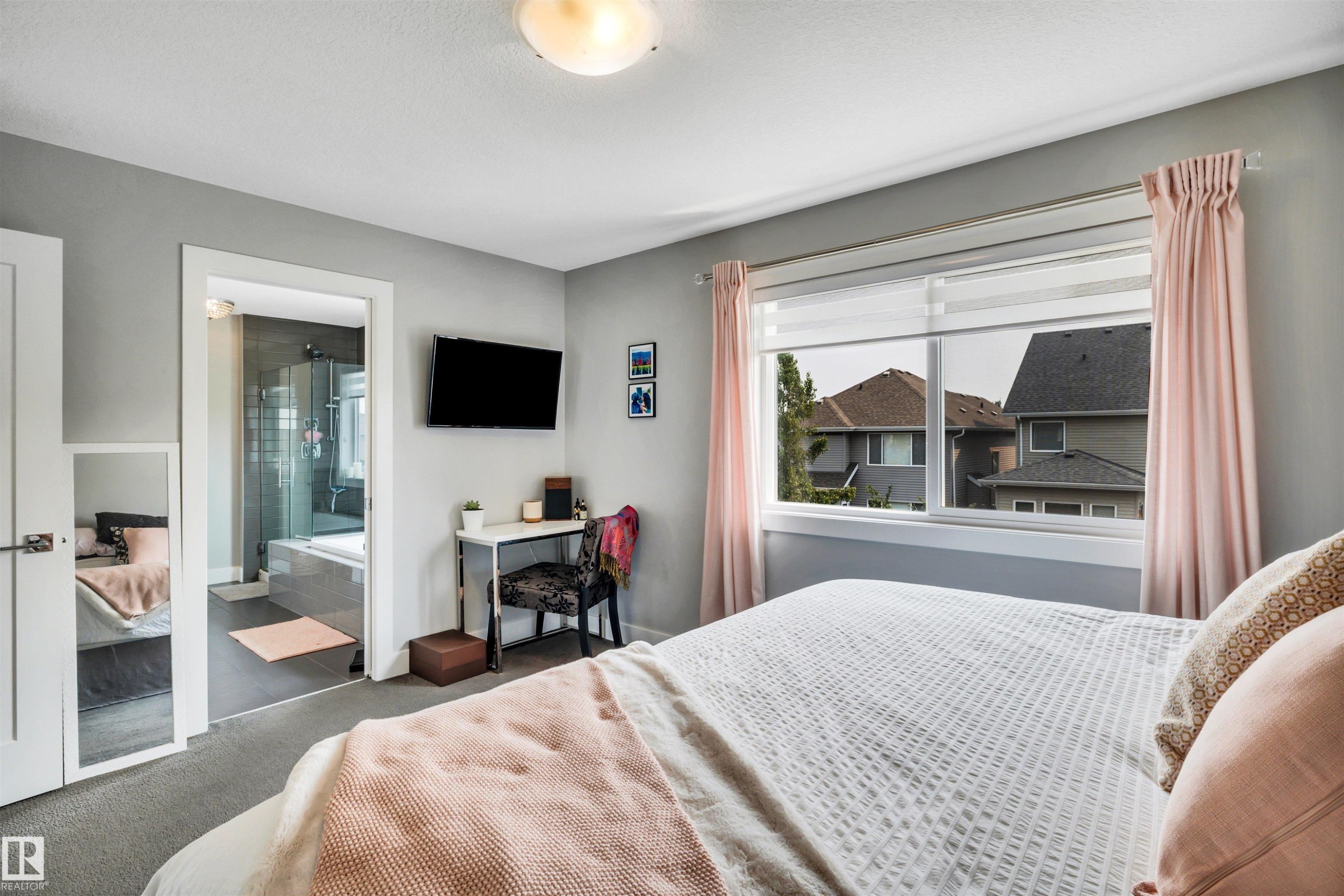 1939 79 Street, Edmonton, AB