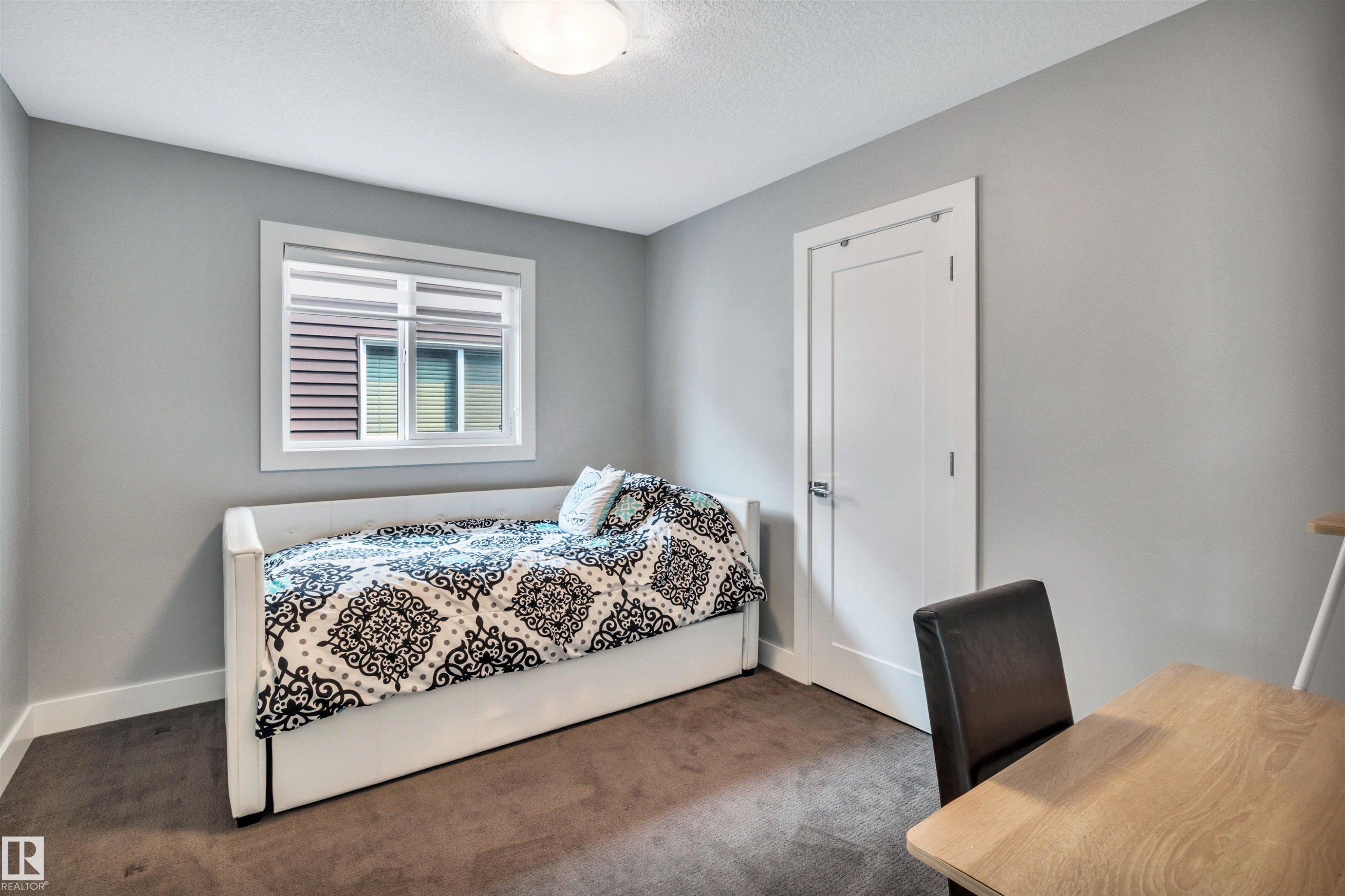 1939 79 Street, Edmonton, AB