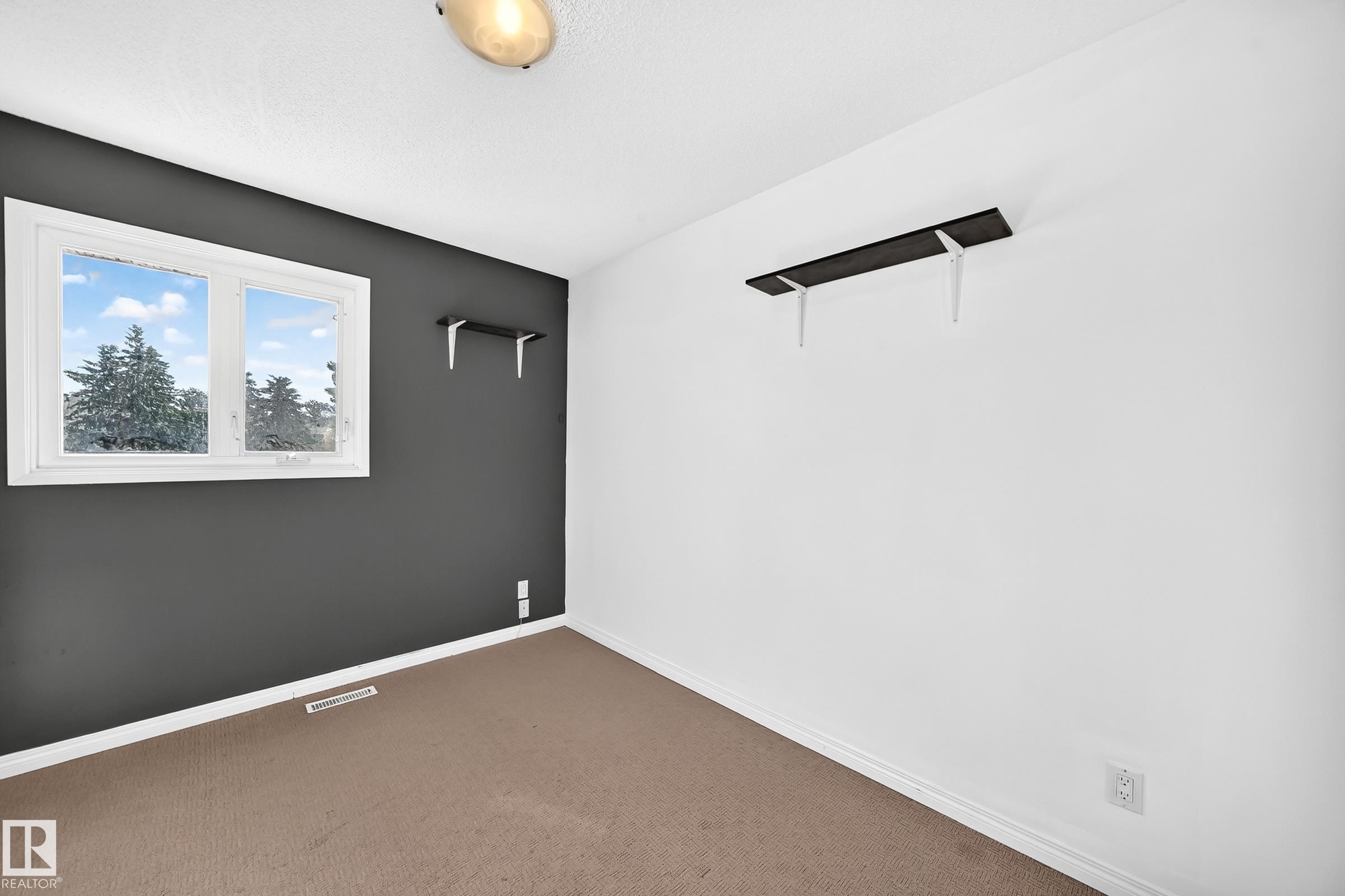 261 Callingwood Two Nw, Edmonton, AB - Indoor Photo Showing Other Room