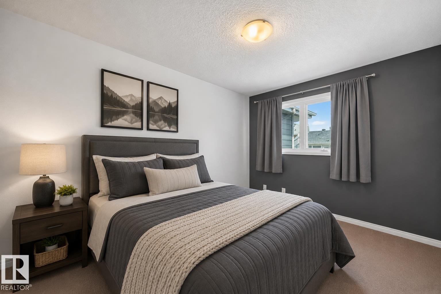 261 Callingwood Two Nw, Edmonton, AB - Indoor Photo Showing Bedroom