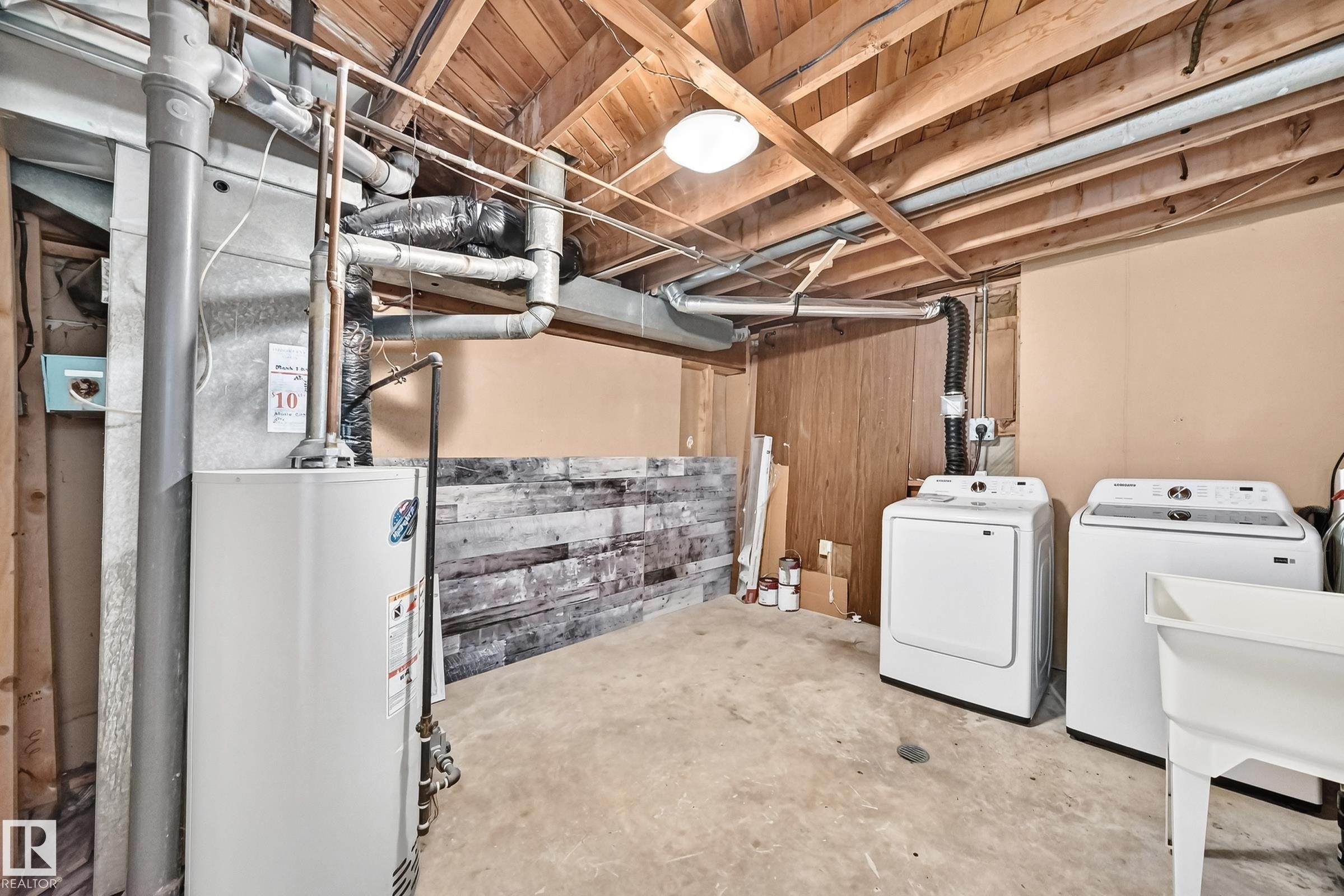 261 Callingwood Two Nw, Edmonton, AB - Indoor Photo Showing Laundry Room