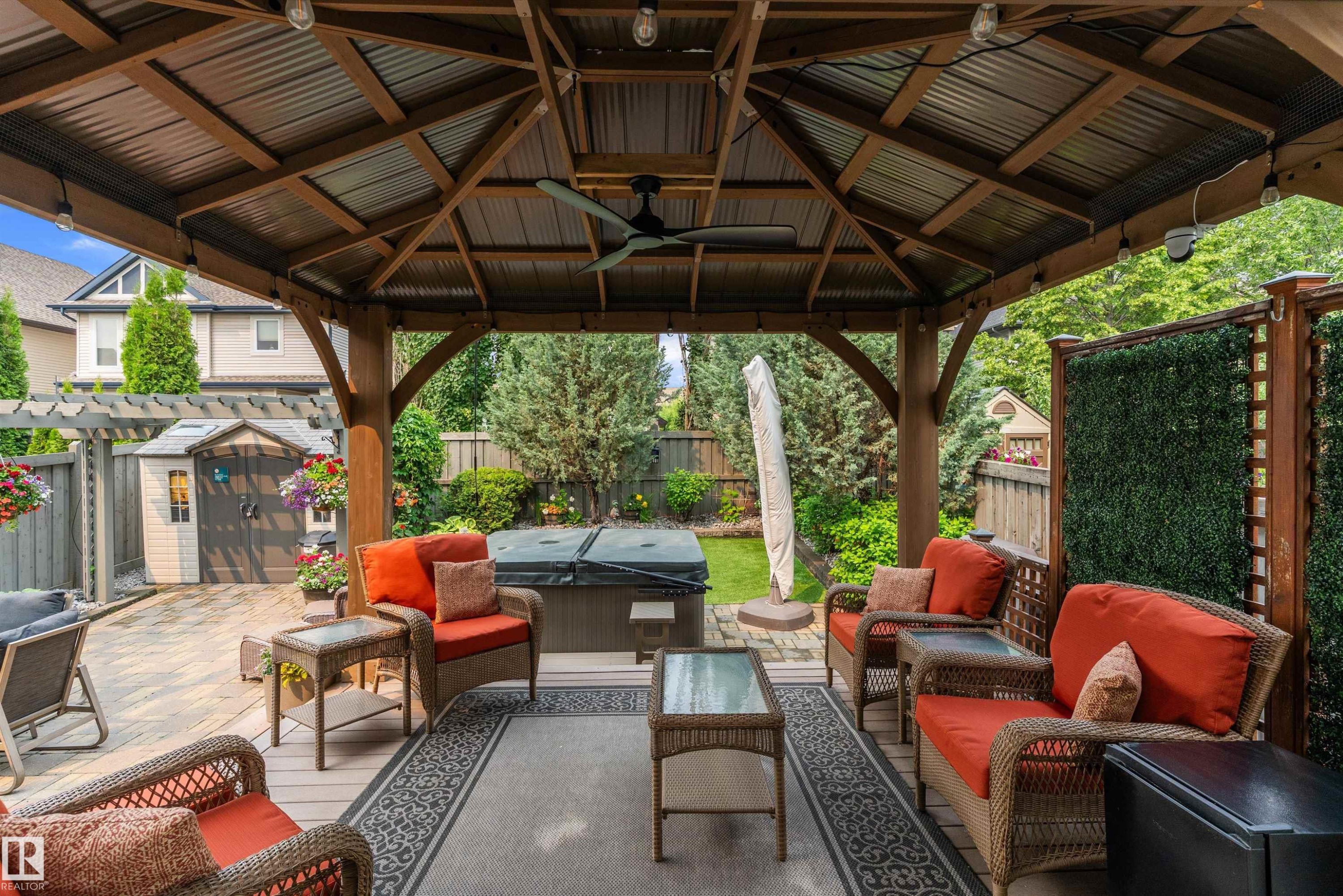 Patio terrace - 1097 Armitage Crescent, Edmonton, AB
