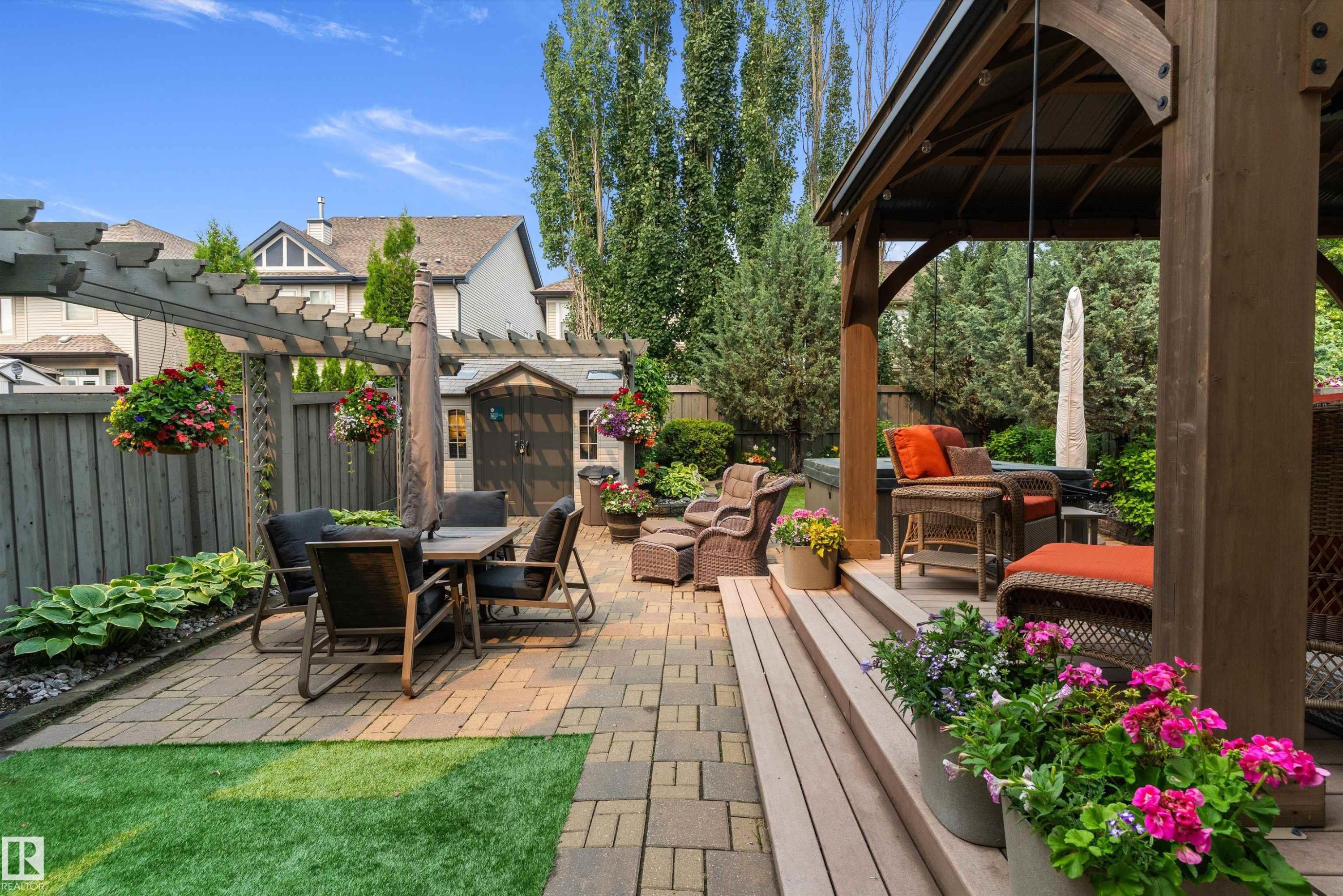 Patio terrace - 1097 Armitage Crescent, Edmonton, AB