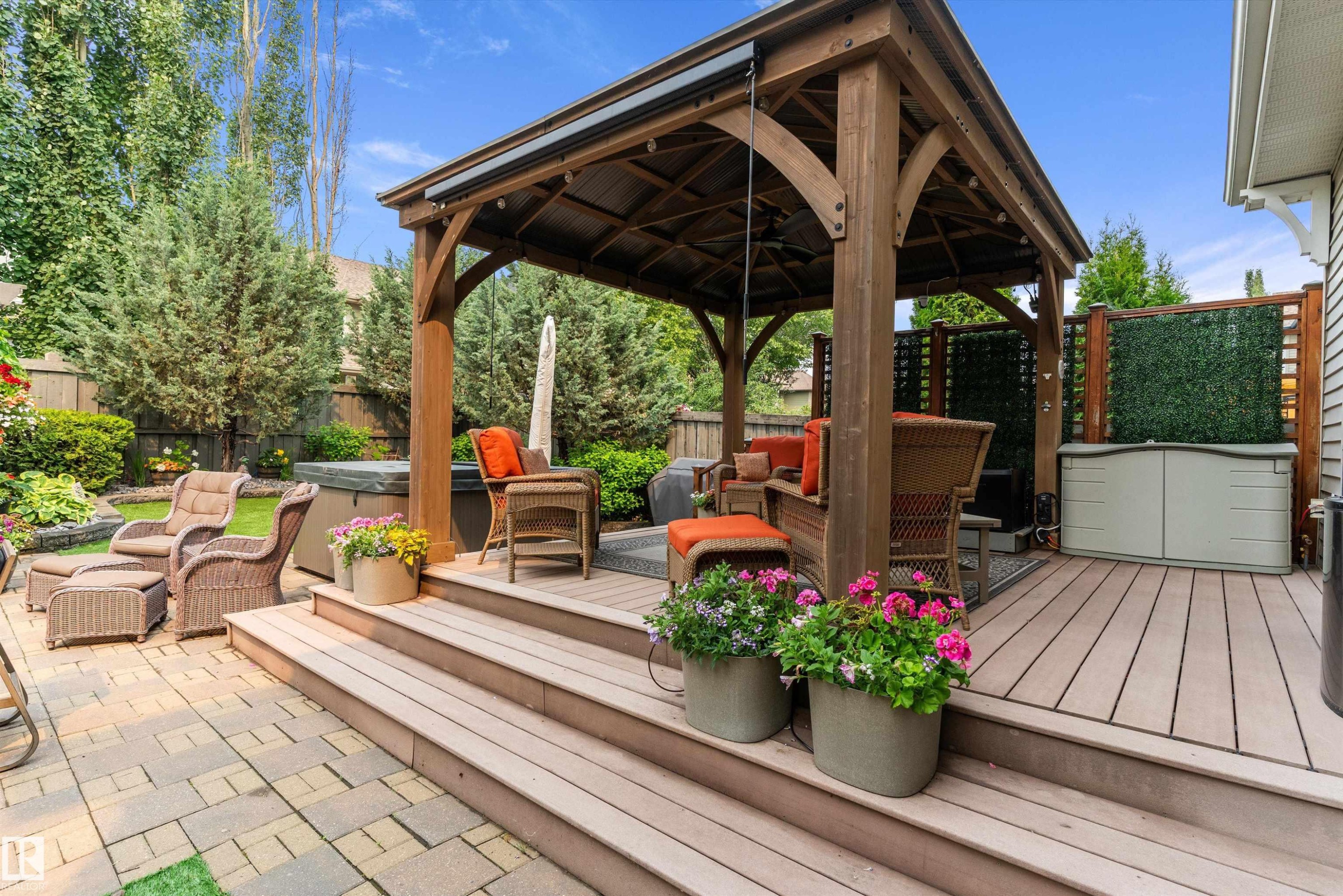 Deck - 1097 Armitage Crescent, Edmonton, AB
