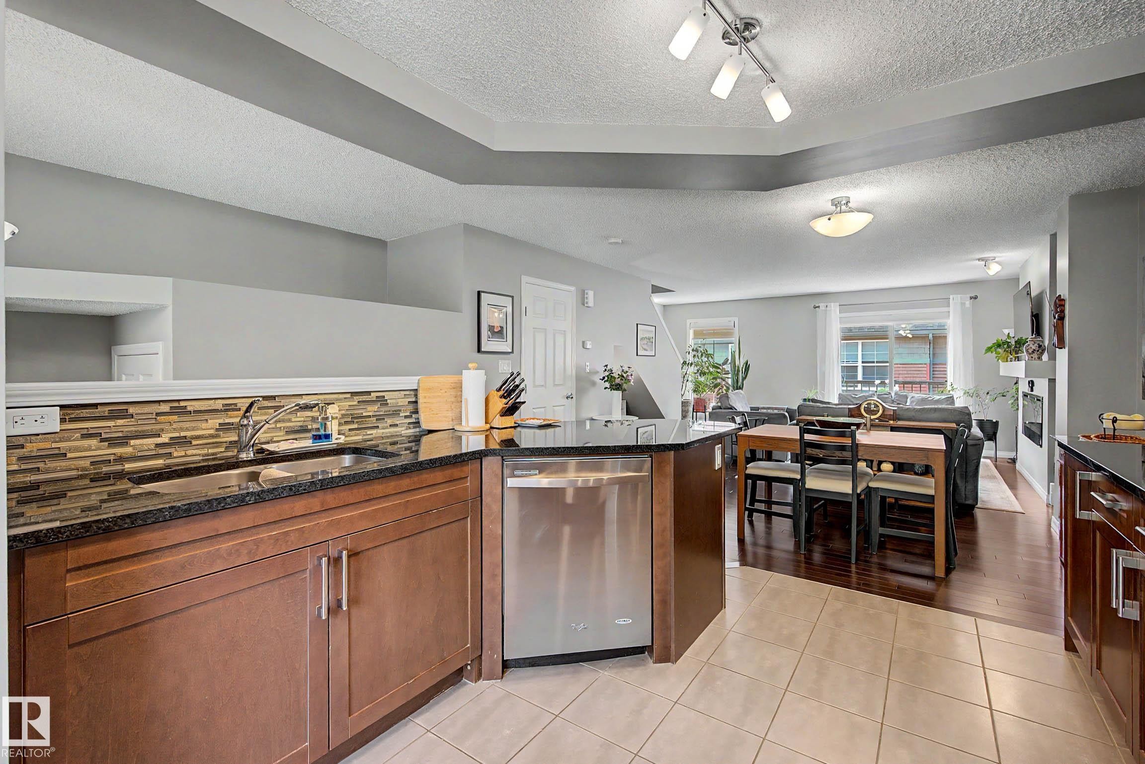 35 4029 Orchards Drive, Edmonton, AB