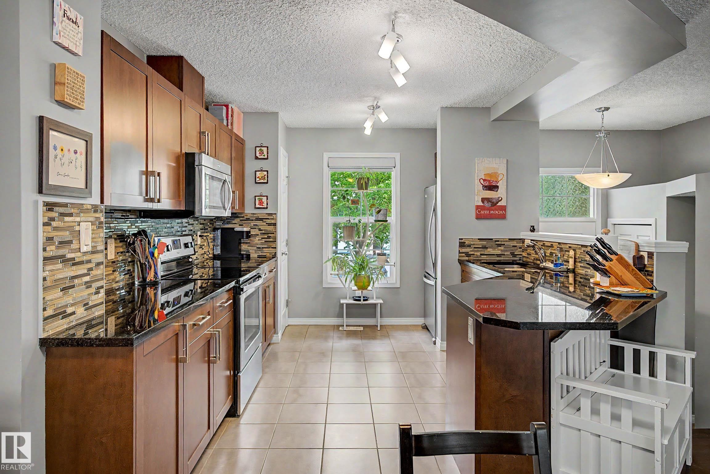 35 4029 Orchards Drive, Edmonton, AB
