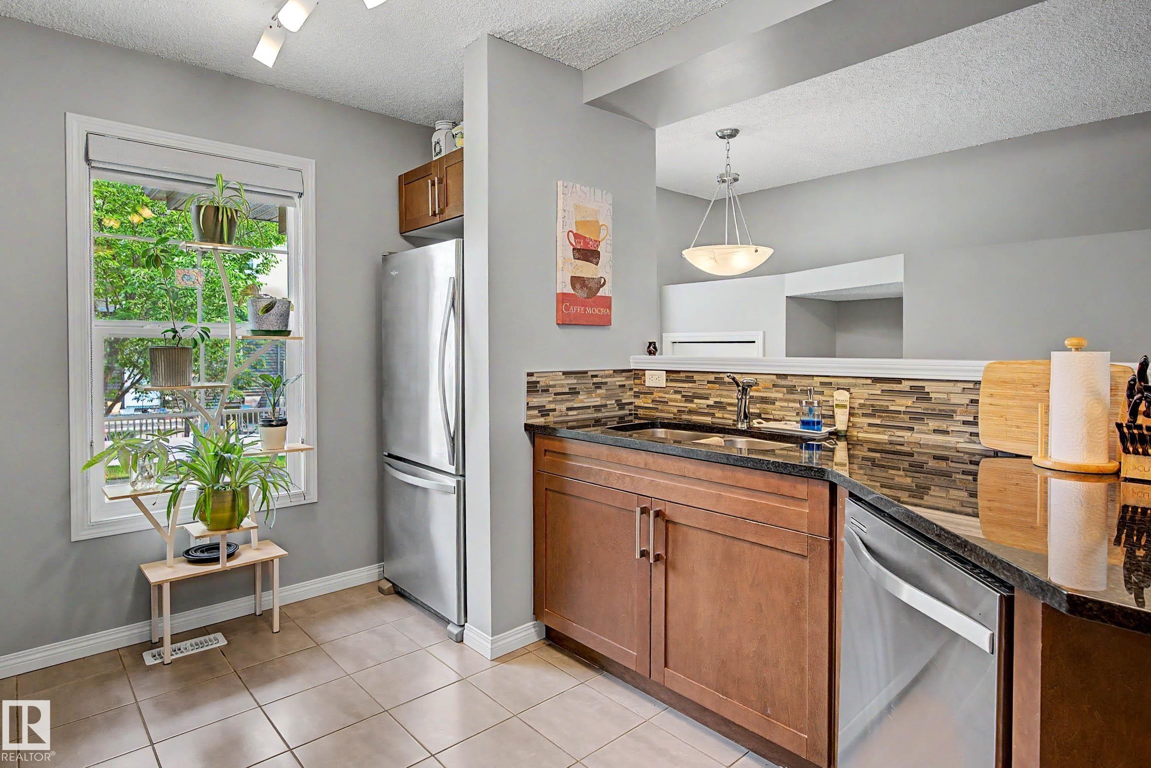 35 4029 Orchards Drive, Edmonton, AB