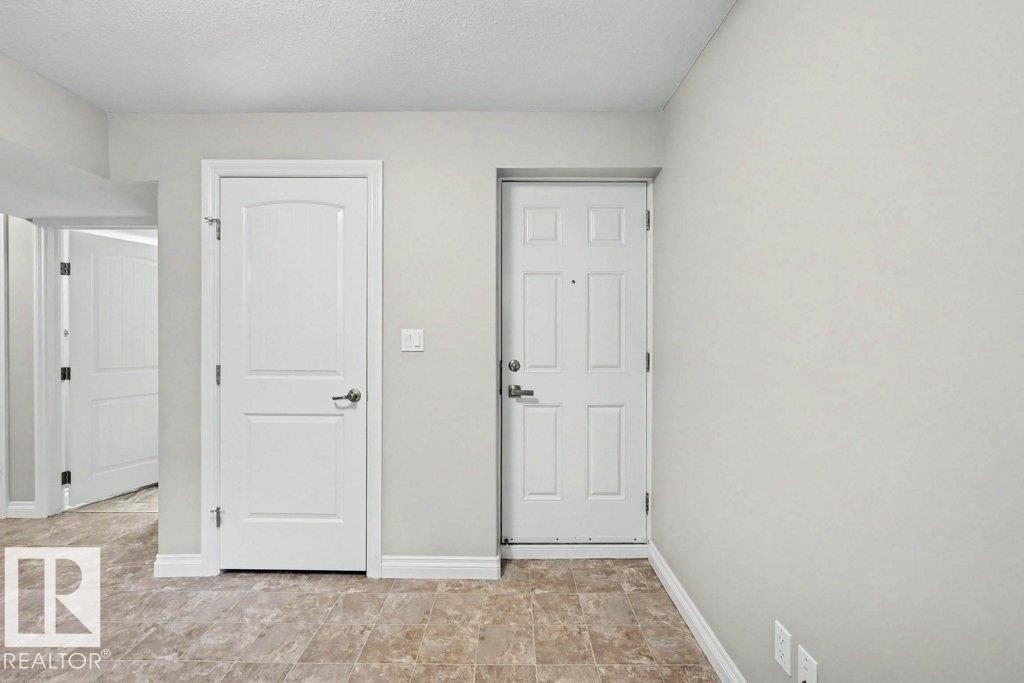 2 Simmonds Place, Leduc, AB - Indoor Photo Showing Other Room