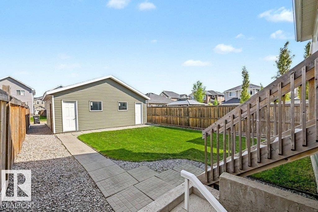 2 Simmonds Place, Leduc, AB - Outdoor