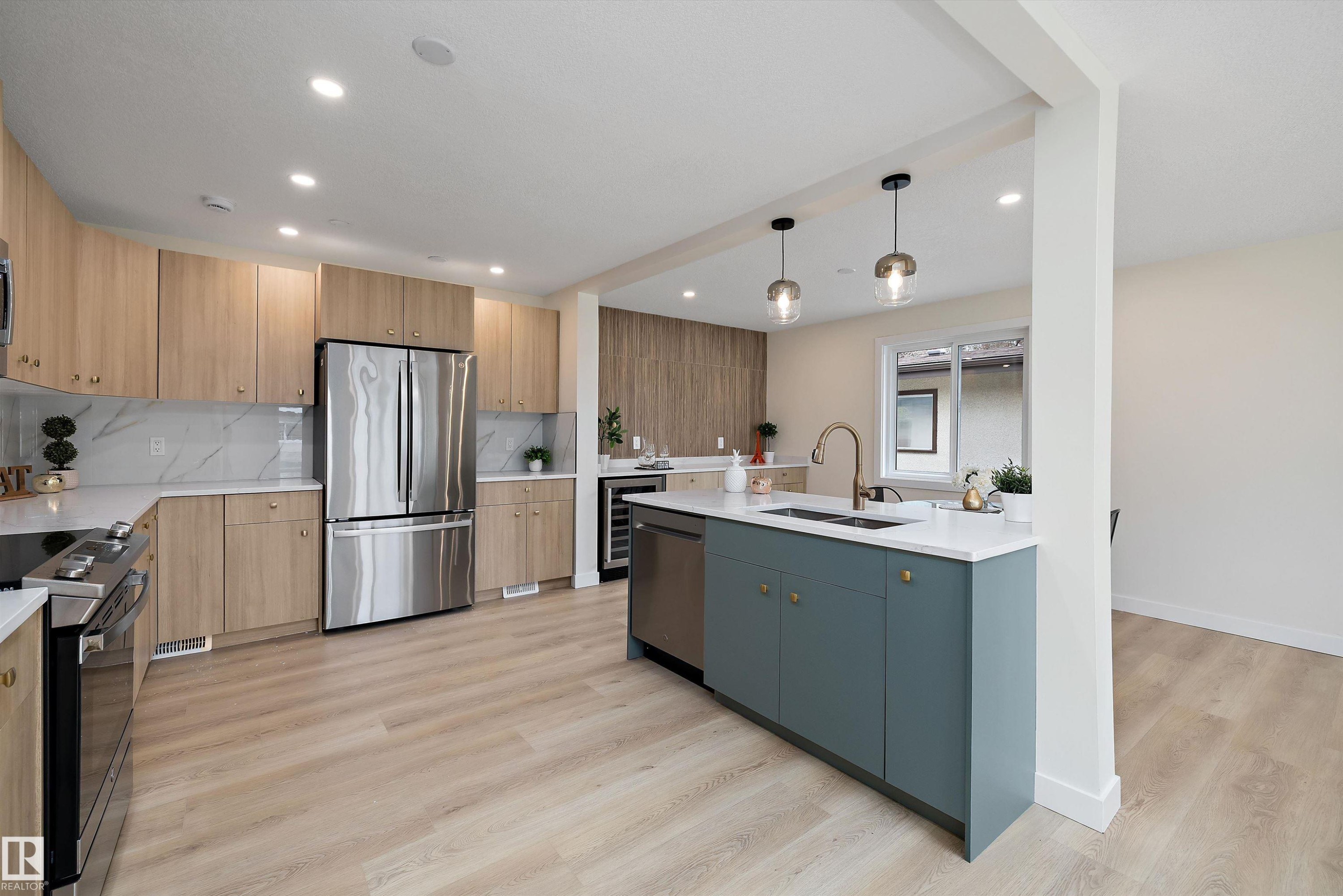 3515 105B Street Nw, Edmonton, AB - Indoor Photo Showing Kitchen With Double Sink