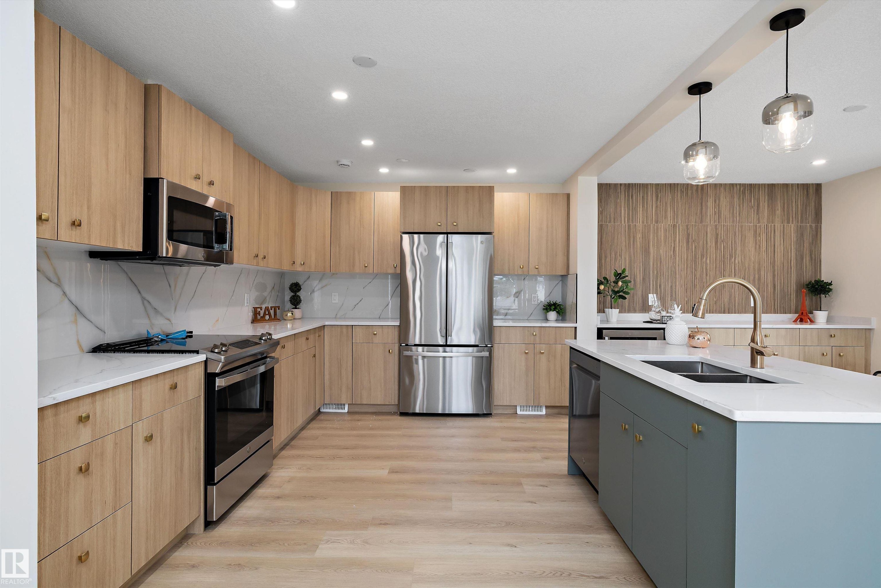 3515 105B Street Nw, Edmonton, AB - Indoor Photo Showing Kitchen With Double Sink