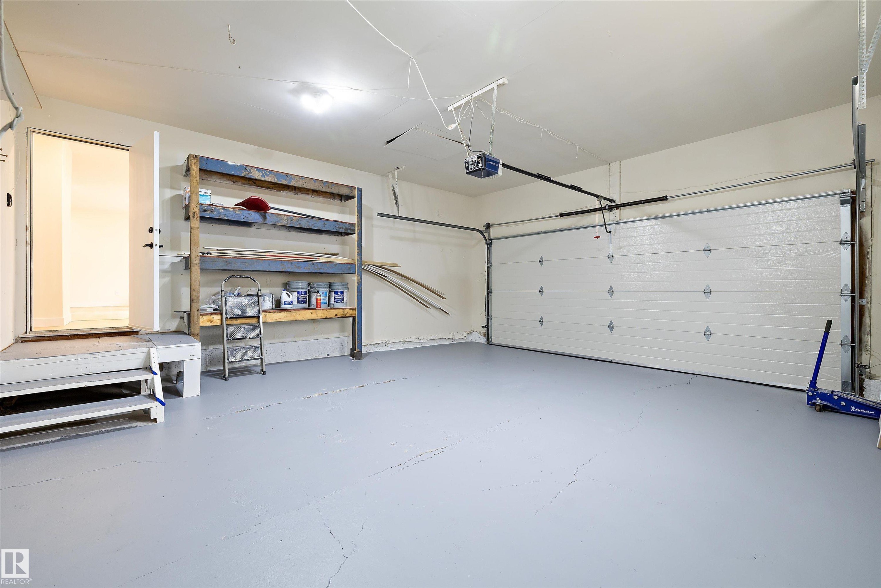 3515 105B Street Nw, Edmonton, AB - Indoor Photo Showing Garage