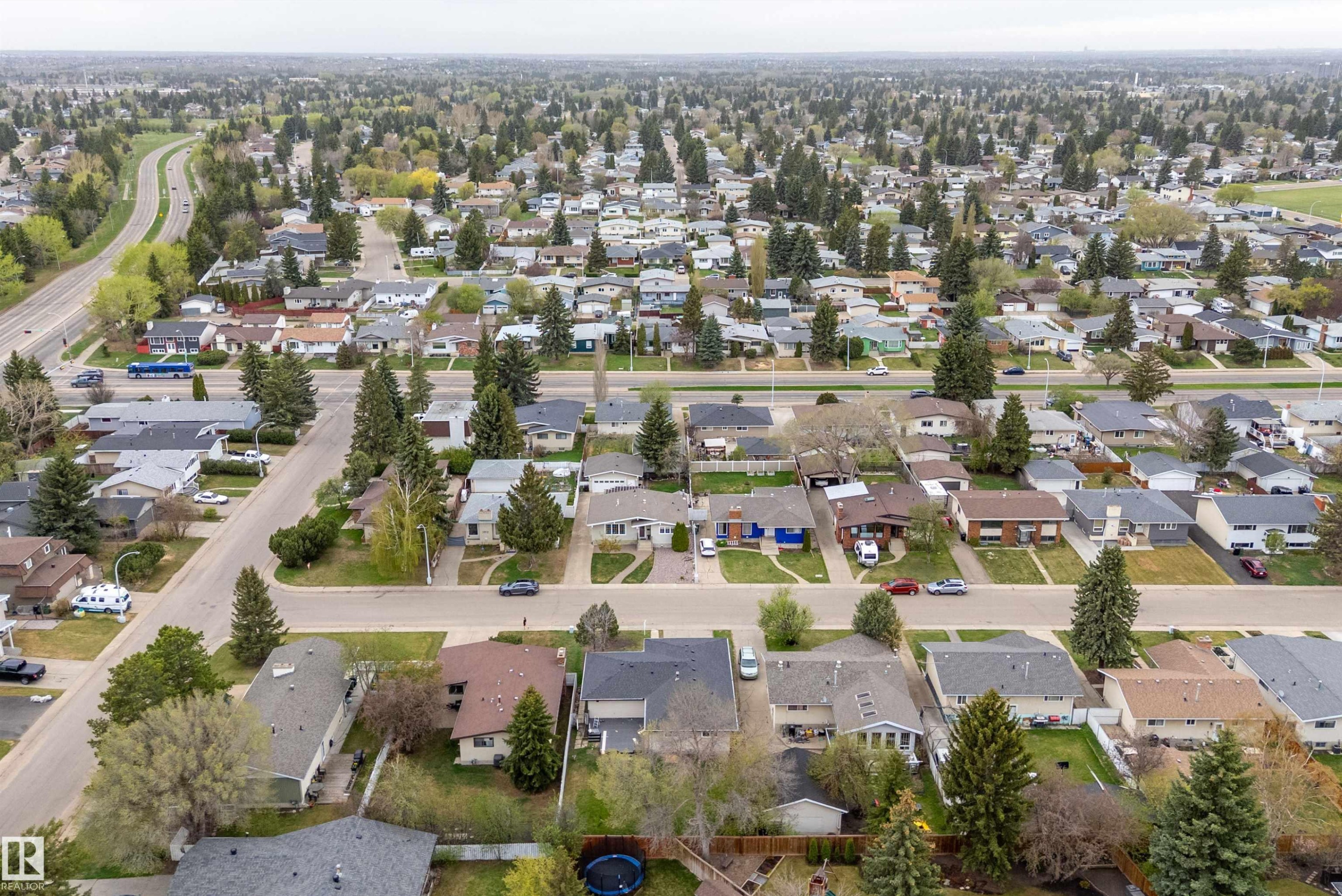 3515 105B Street Nw, Edmonton, AB - Outdoor With View