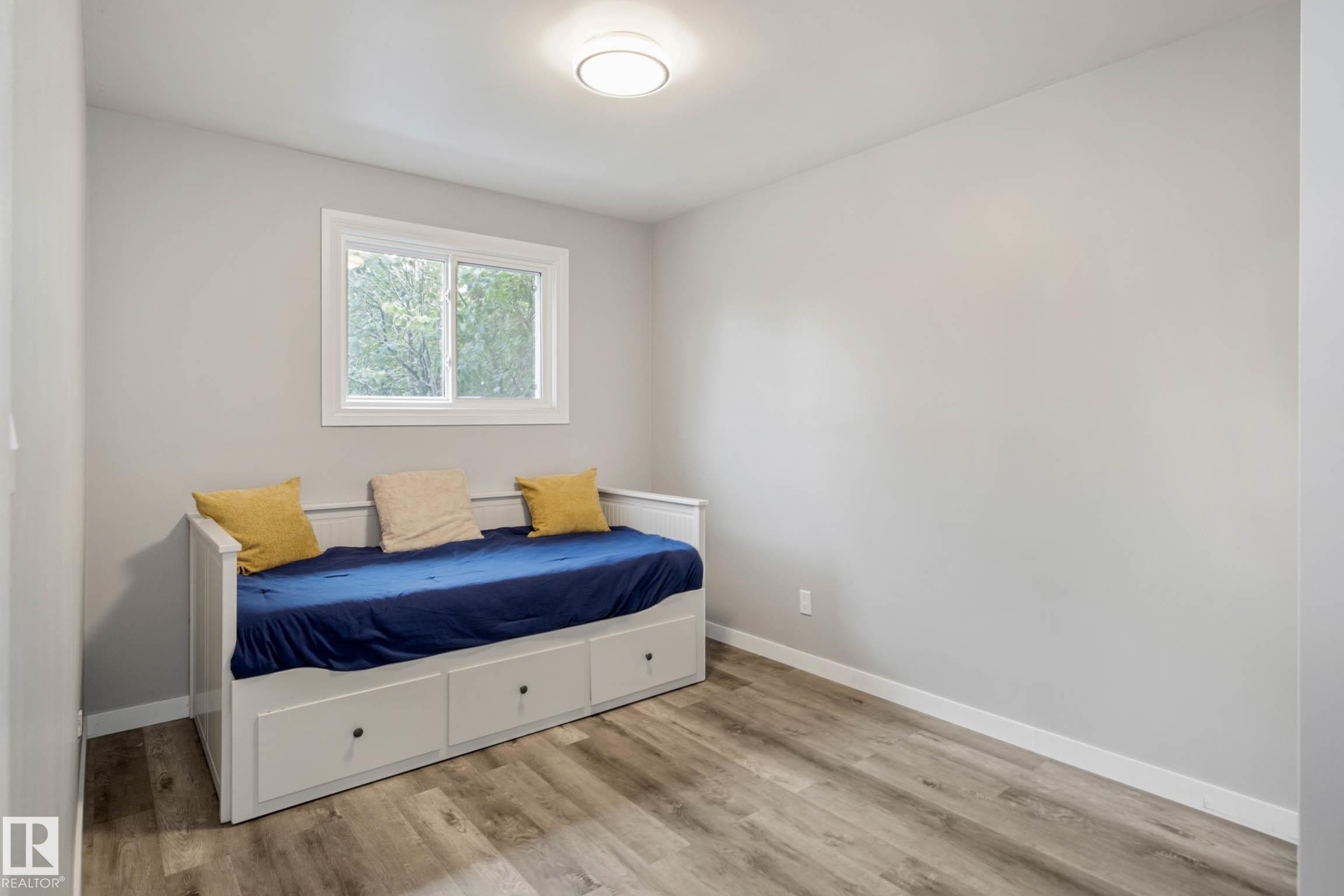 13411 131 Street, Edmonton, AB