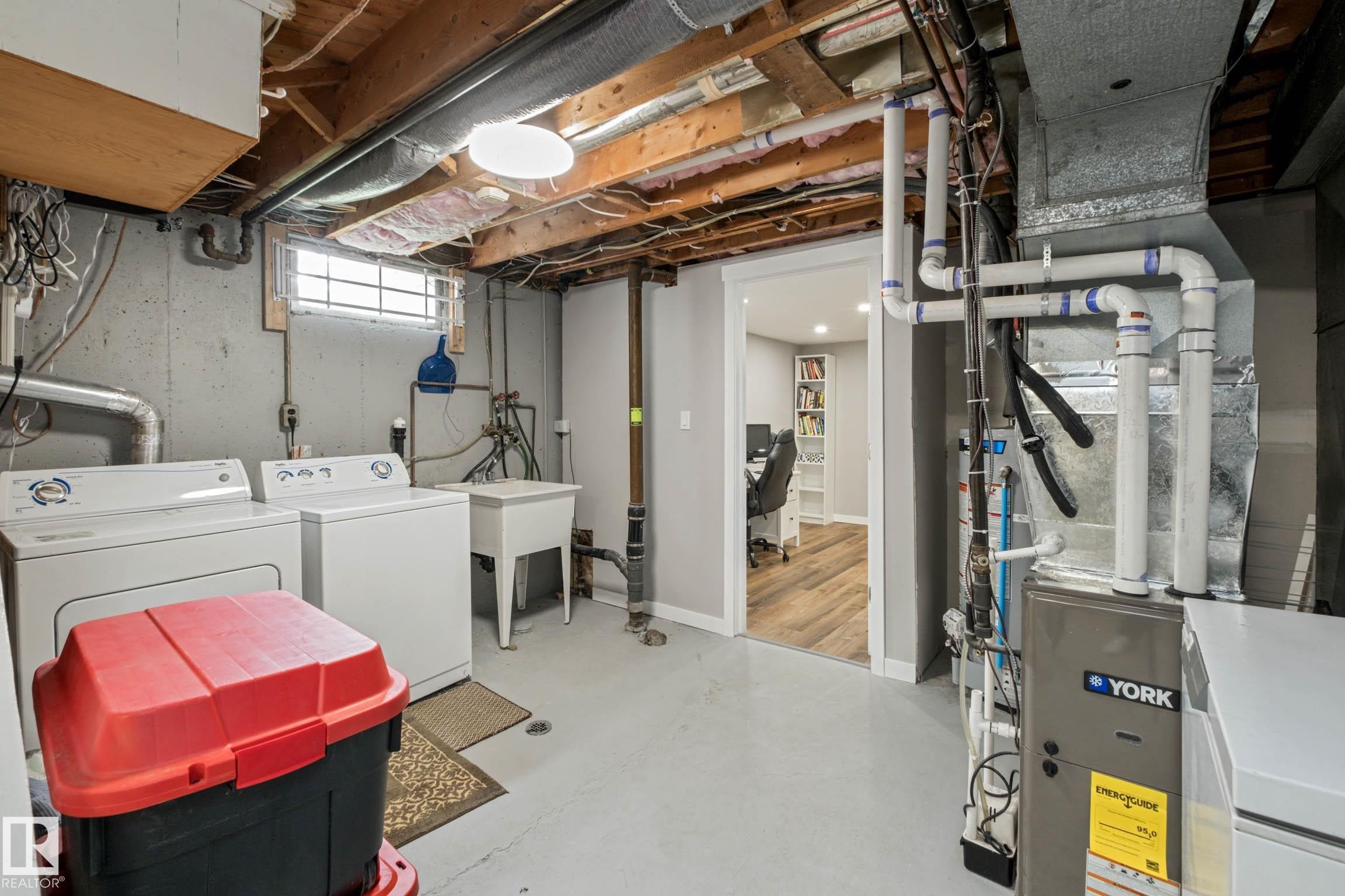 13411 131 Street, Edmonton, AB