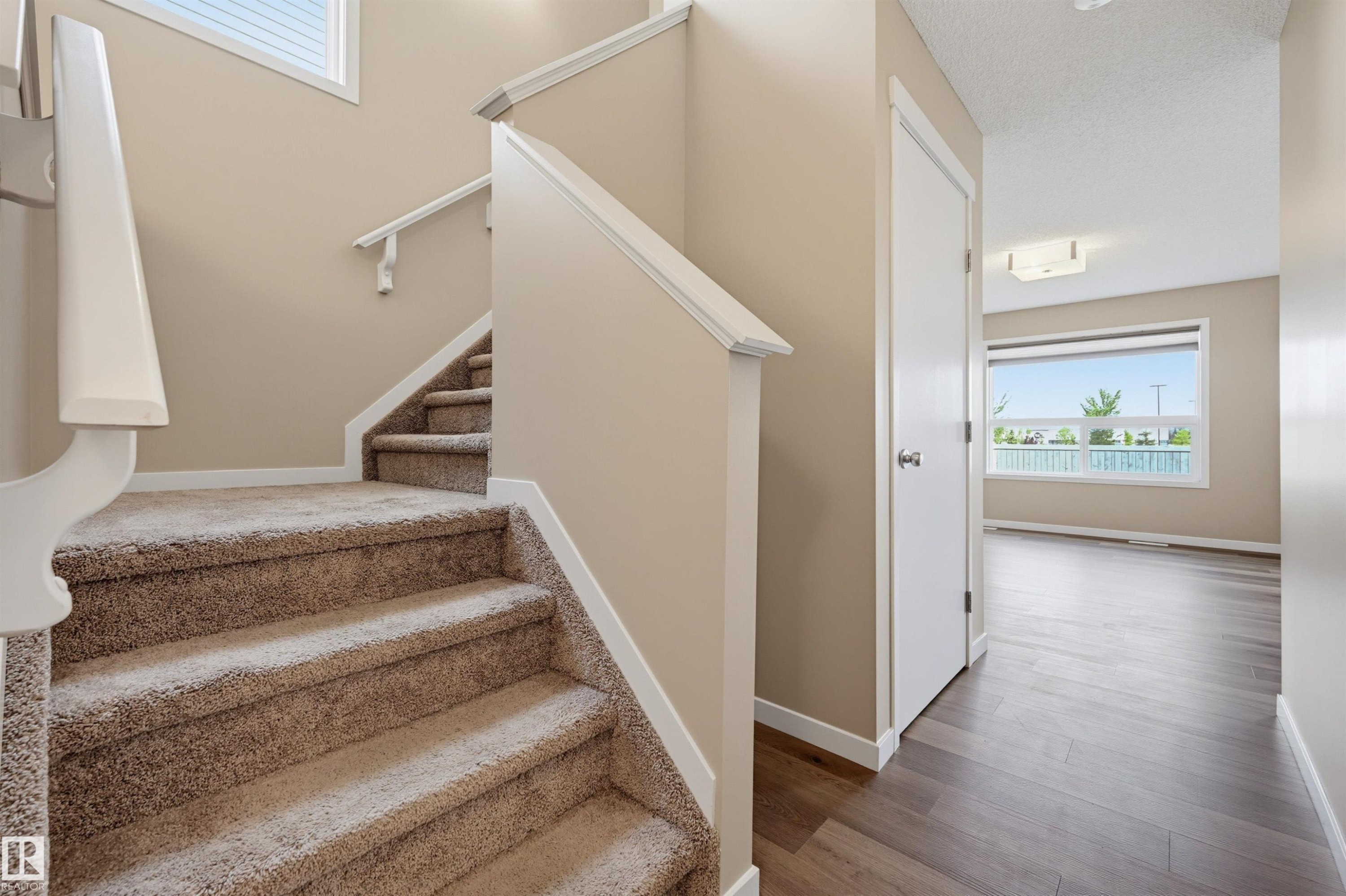 16428 12 Avenue, Edmonton, AB
