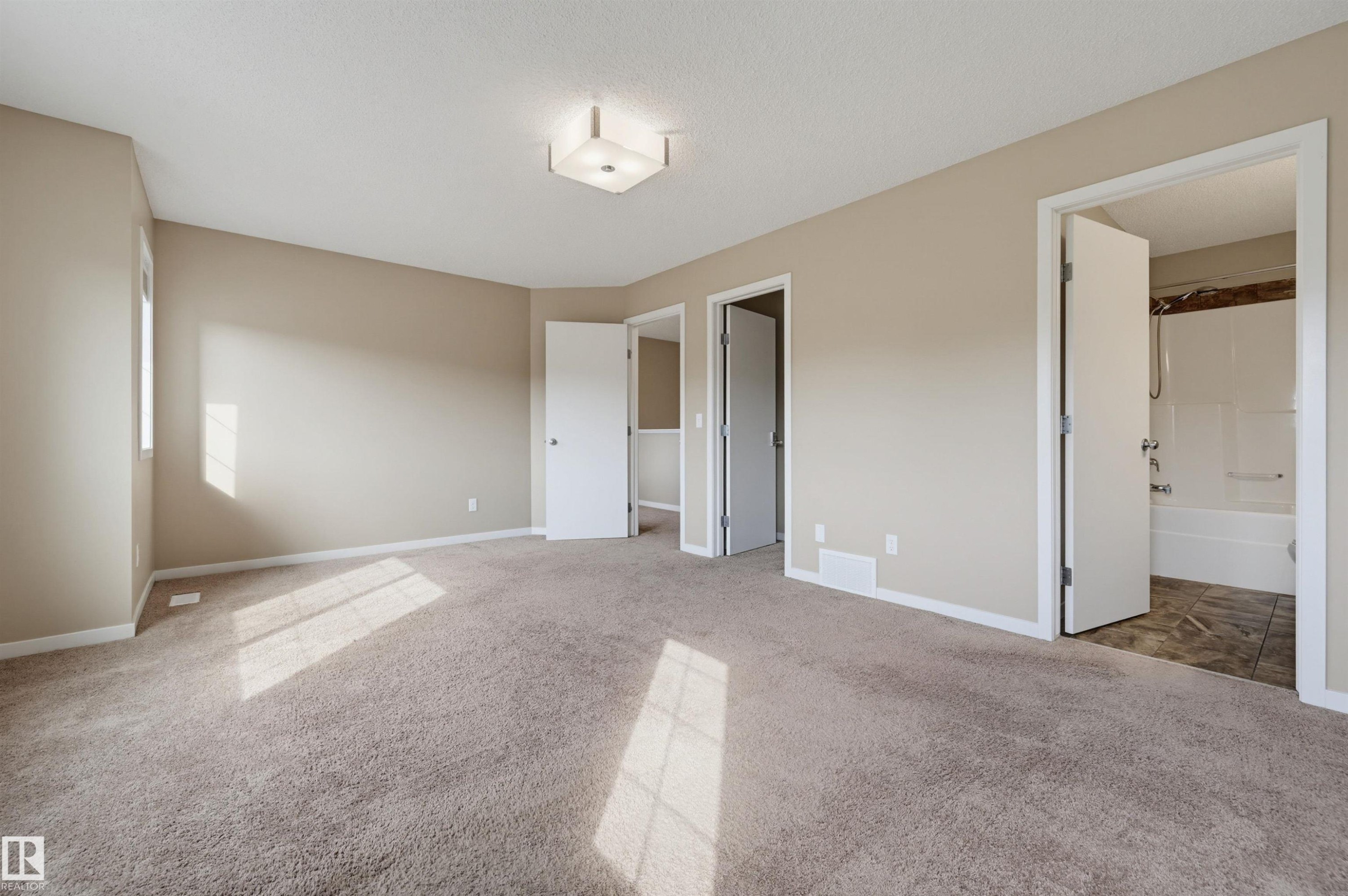 16428 12 Avenue, Edmonton, AB