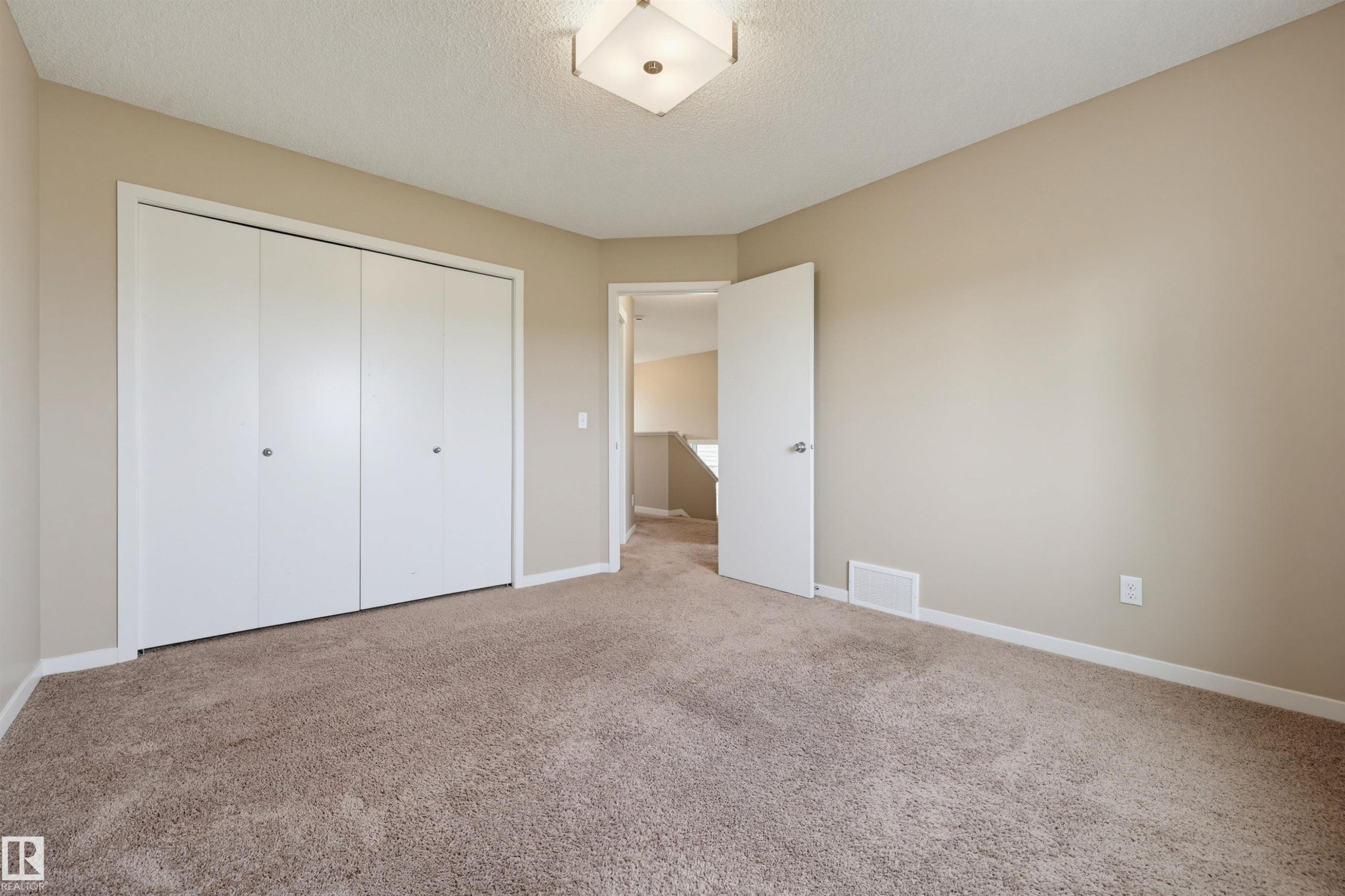 16428 12 Avenue, Edmonton, AB