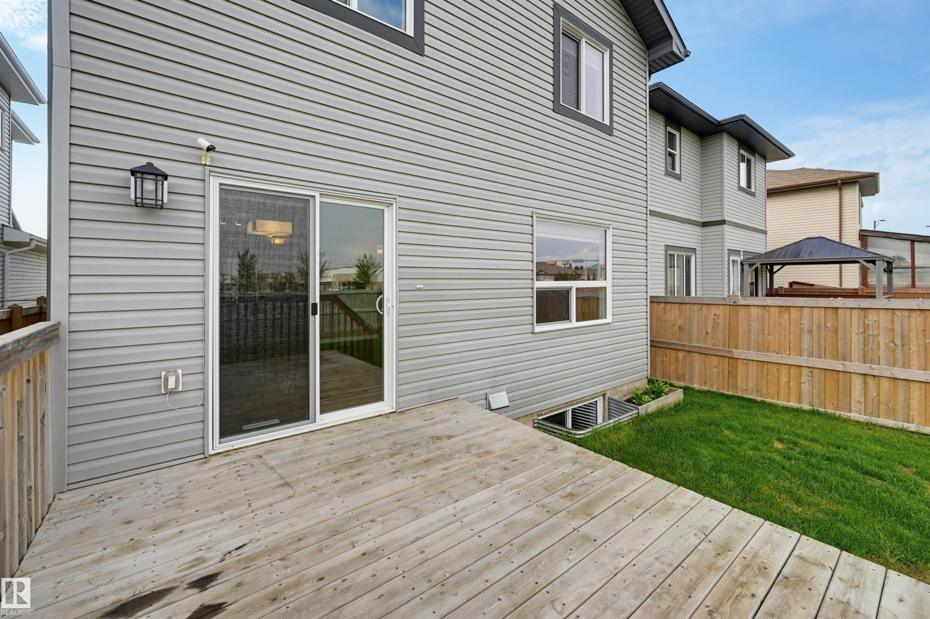 16428 12 Avenue, Edmonton, AB