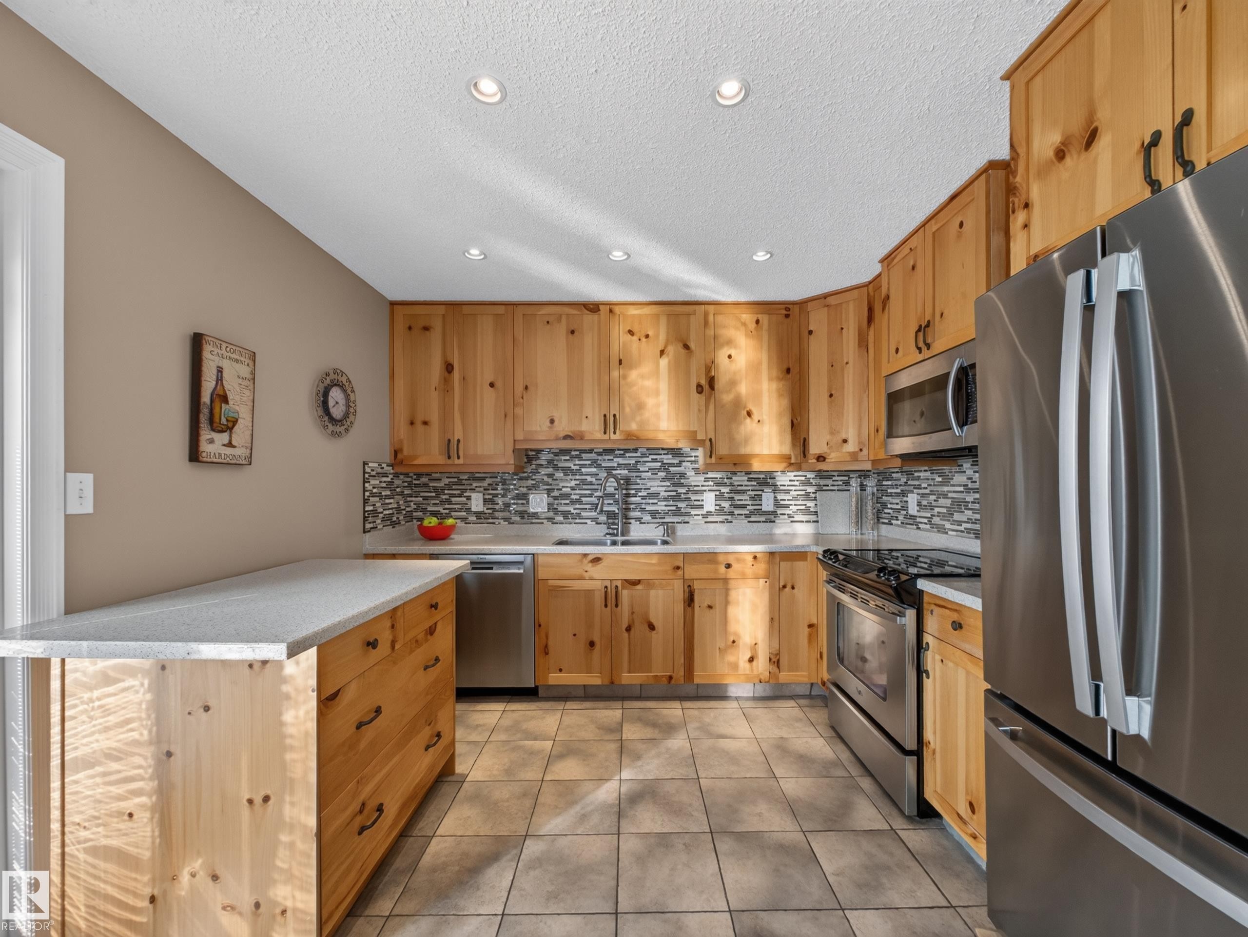 32 2419 133 Avenue, Edmonton, AB