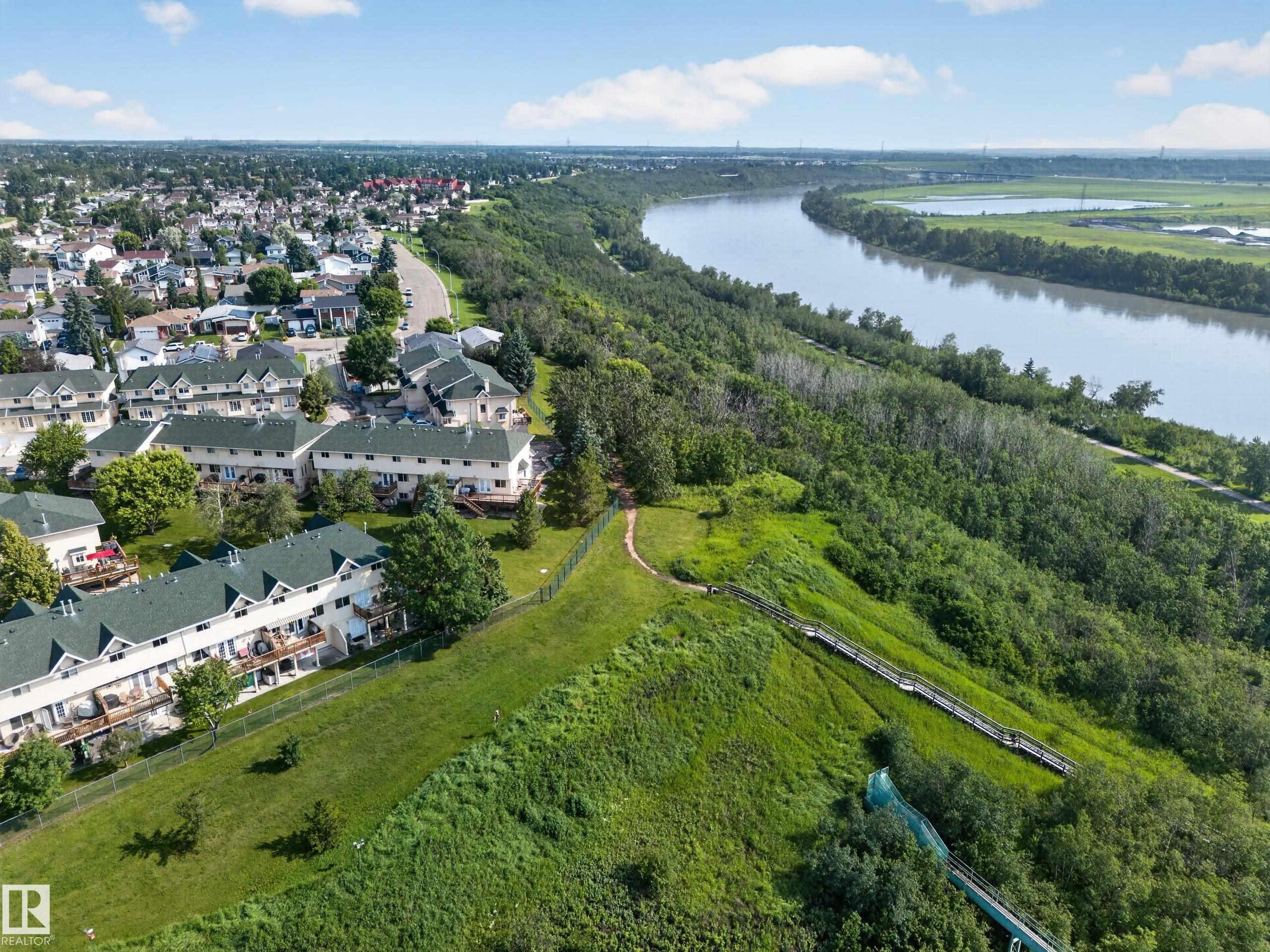 32 2419 133 Avenue, Edmonton, AB