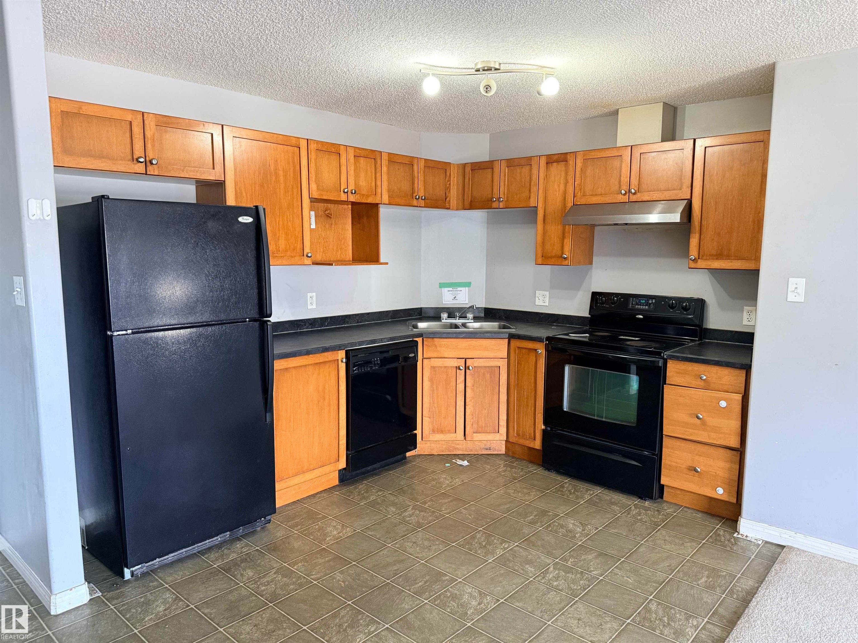 2202 320 Clareview Station Drive, Edmonton, AB
