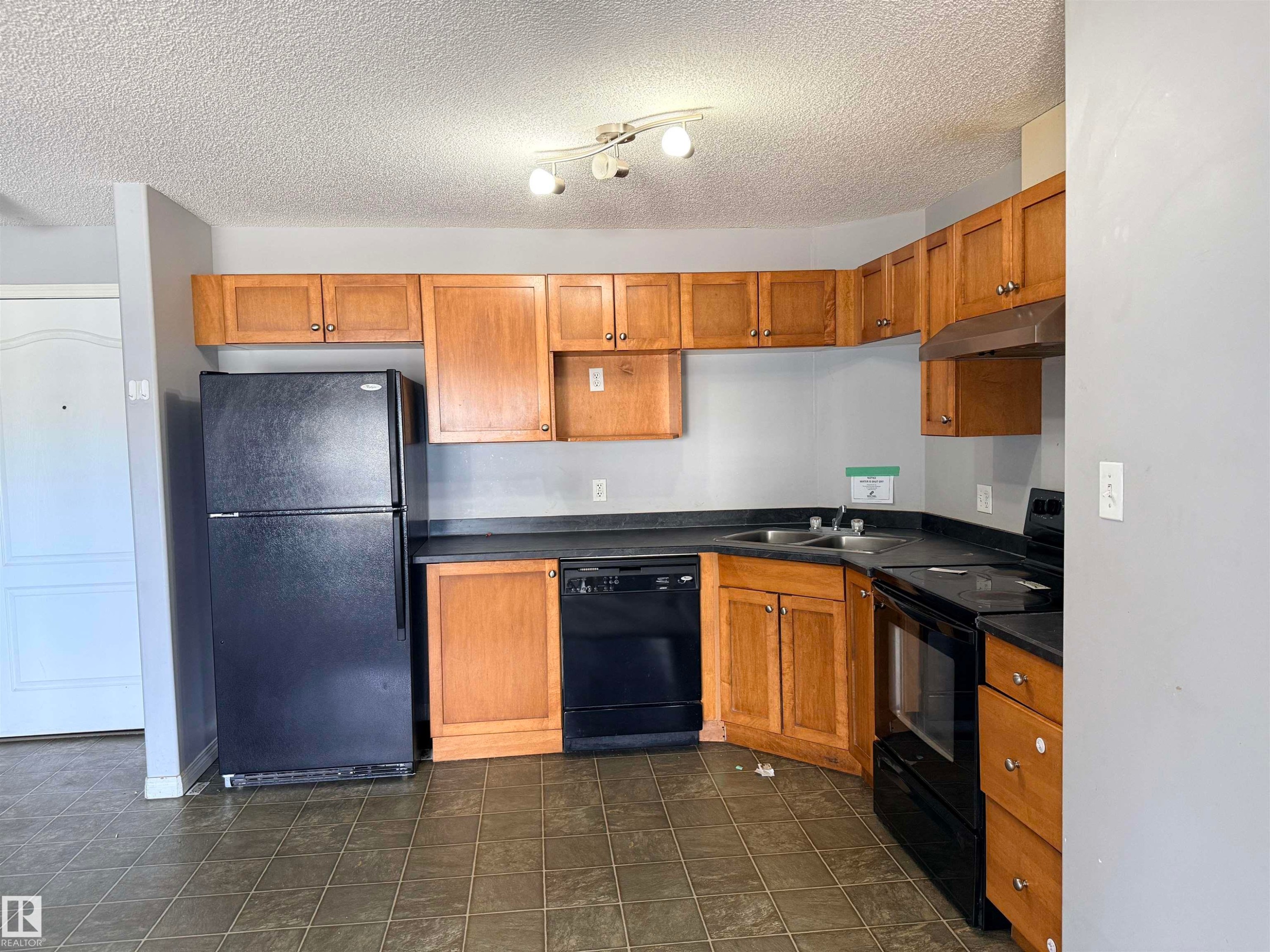 2202 320 Clareview Station Drive, Edmonton, AB