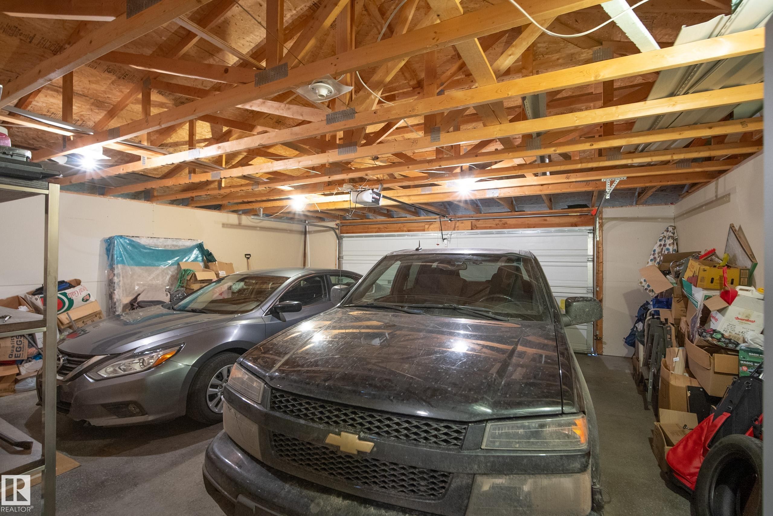5011 64 Street, Rural Lac Ste. Anne County, AB - Indoor Photo Showing Garage