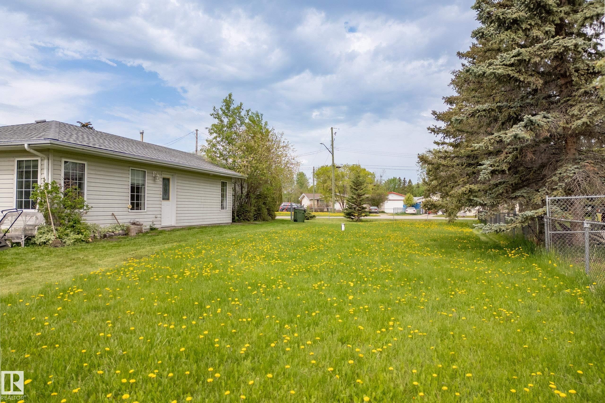 5011 64 Street, Rural Lac Ste. Anne County, AB - Outdoor