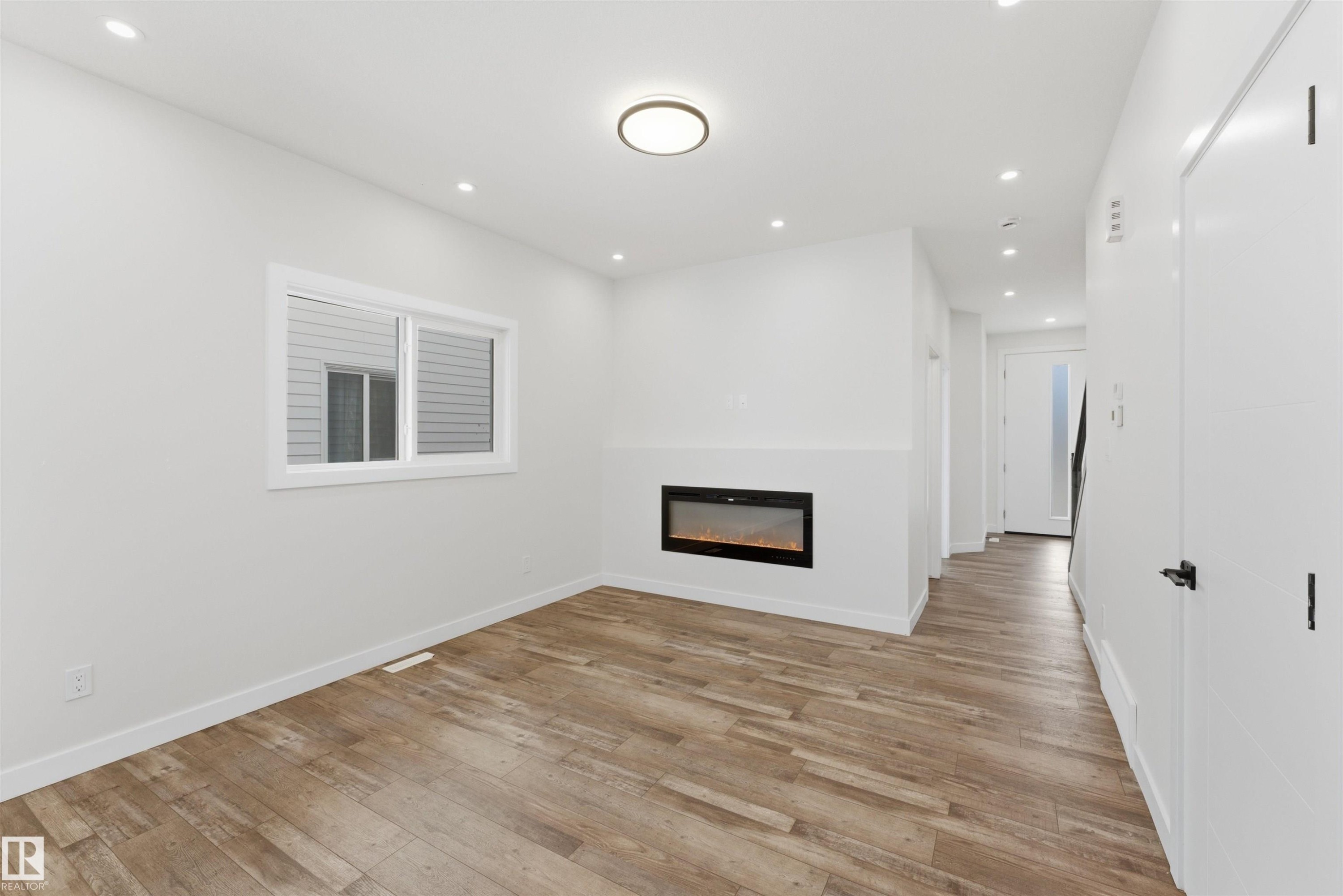 12447 47 Street, Edmonton, AB