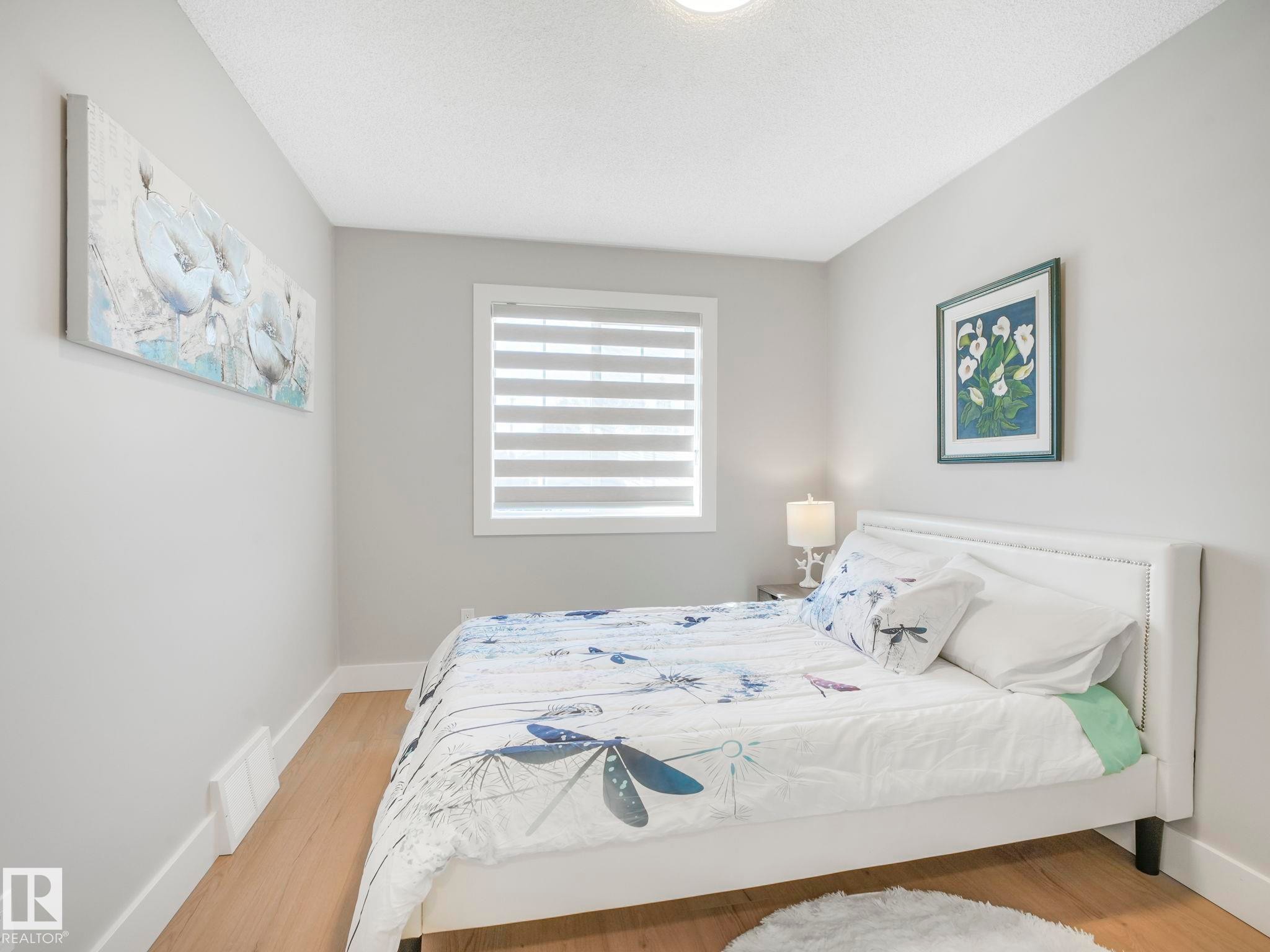 10336 178 Avenue Nw, Edmonton, AB - Indoor Photo Showing Bedroom