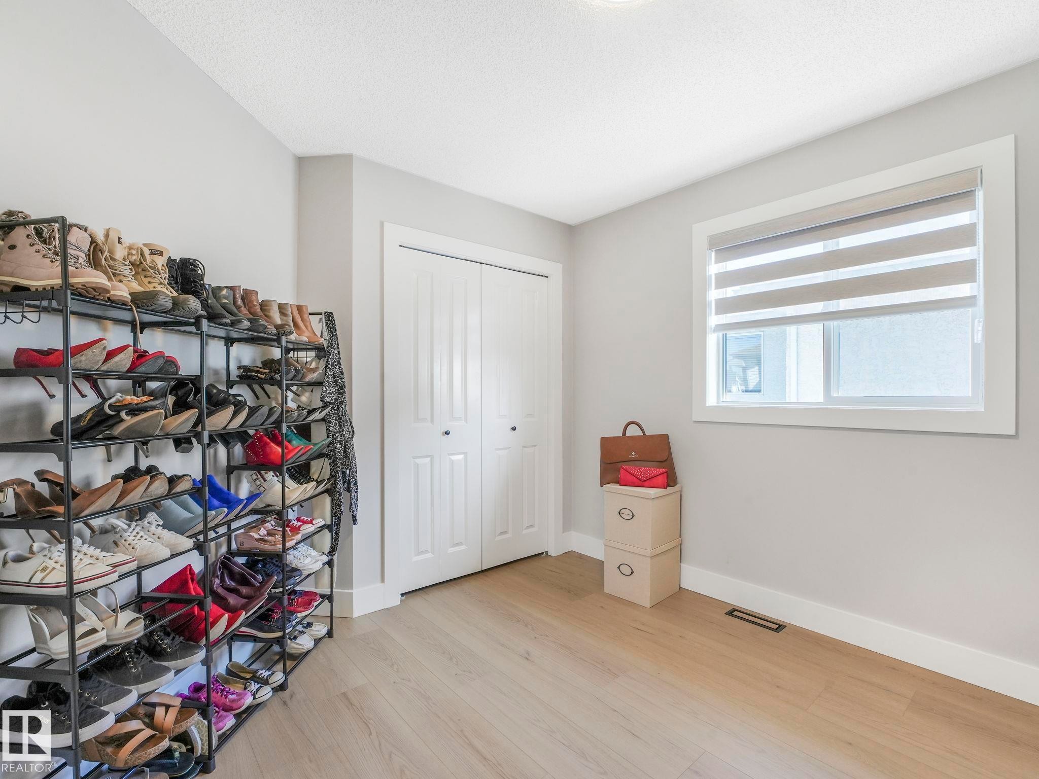 10336 178 Avenue Nw, Edmonton, AB - Indoor