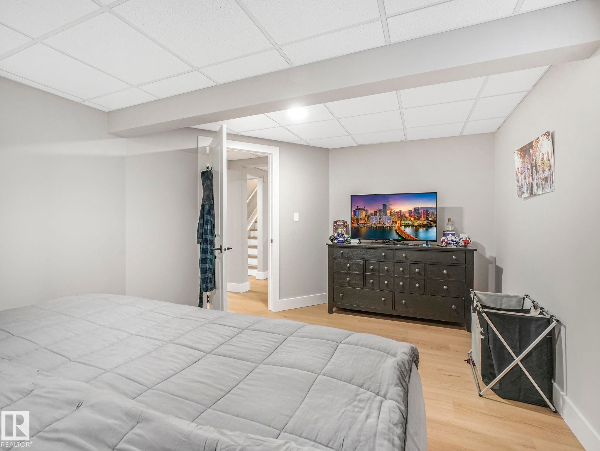 10336 178 Avenue Nw, Edmonton, AB - Indoor Photo Showing Bedroom