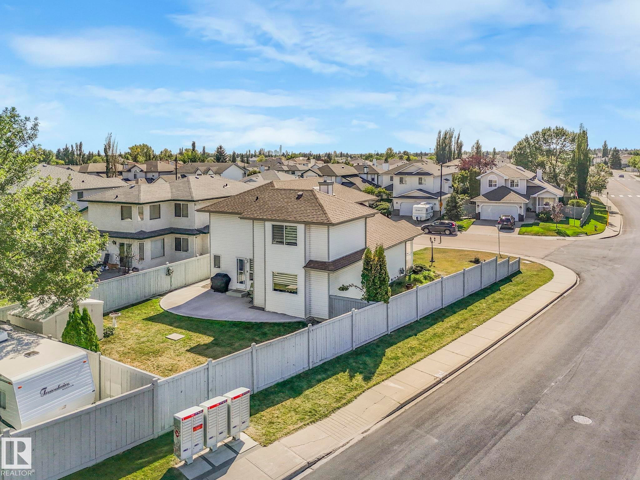 10336 178 Avenue Nw, Edmonton, AB - Outdoor