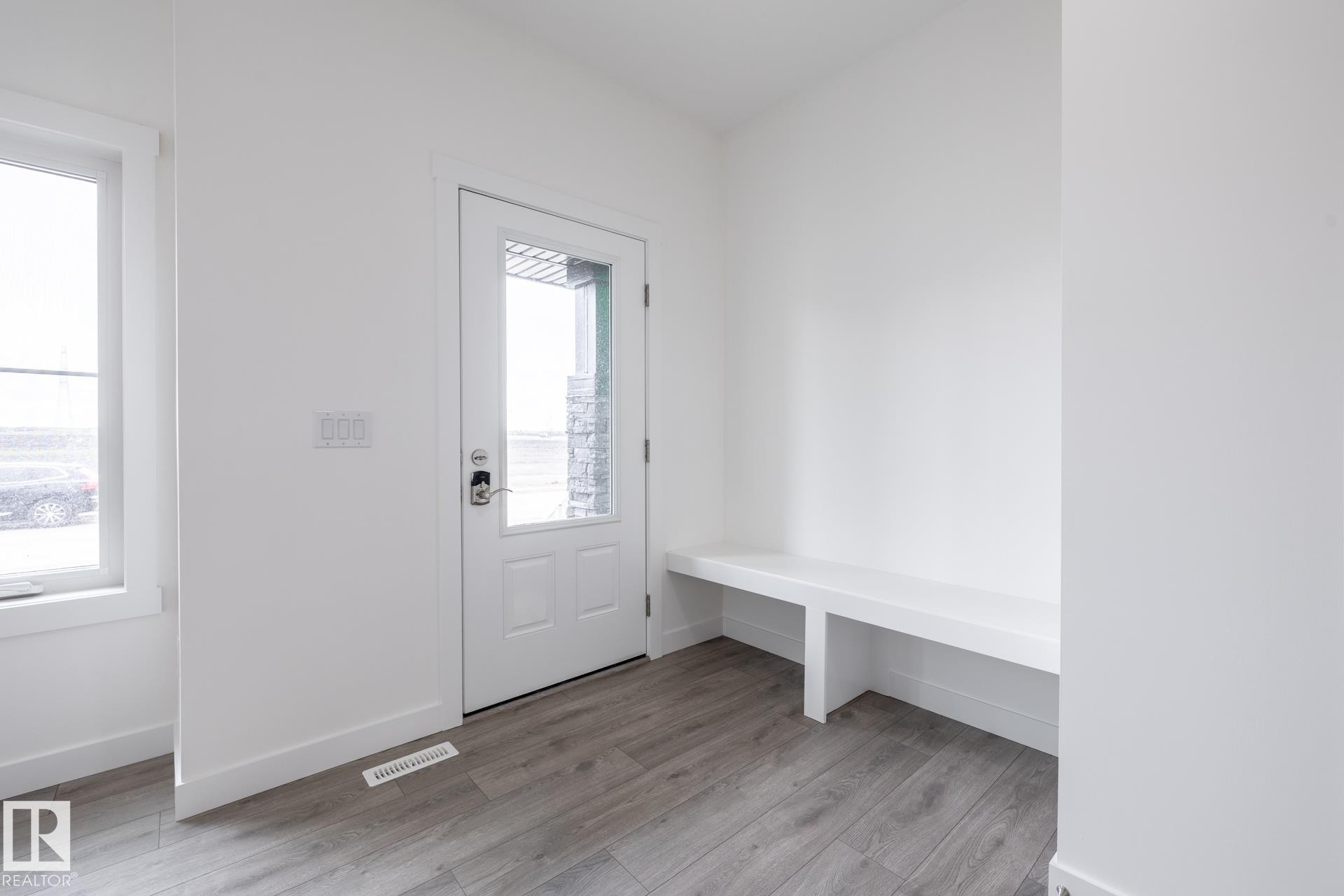 15643 2 Street, Edmonton, AB