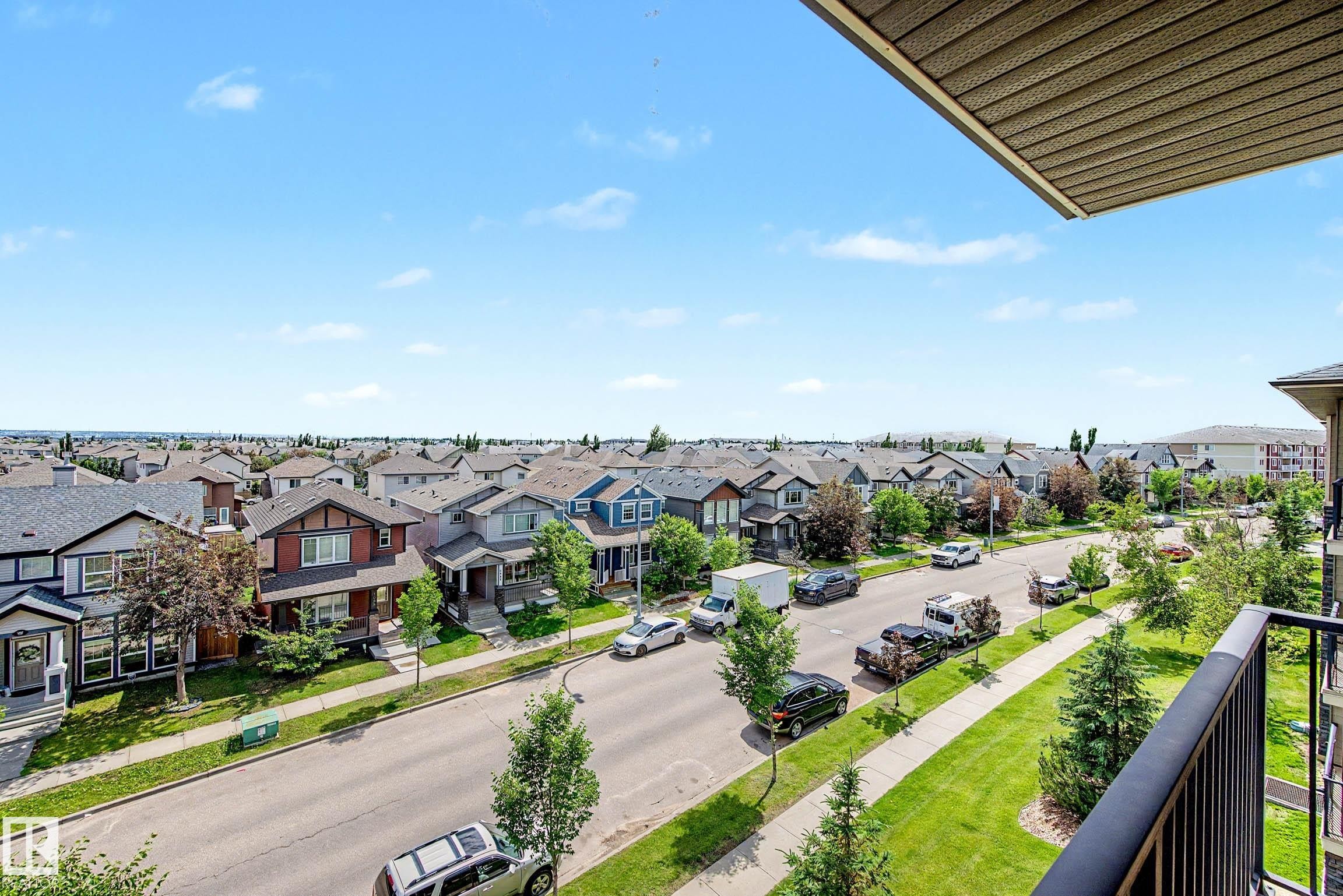 Expansive neighborhood panorama with varied architectural styles - 404 1080 Mcconachie Boulevard, Edmonton, AB