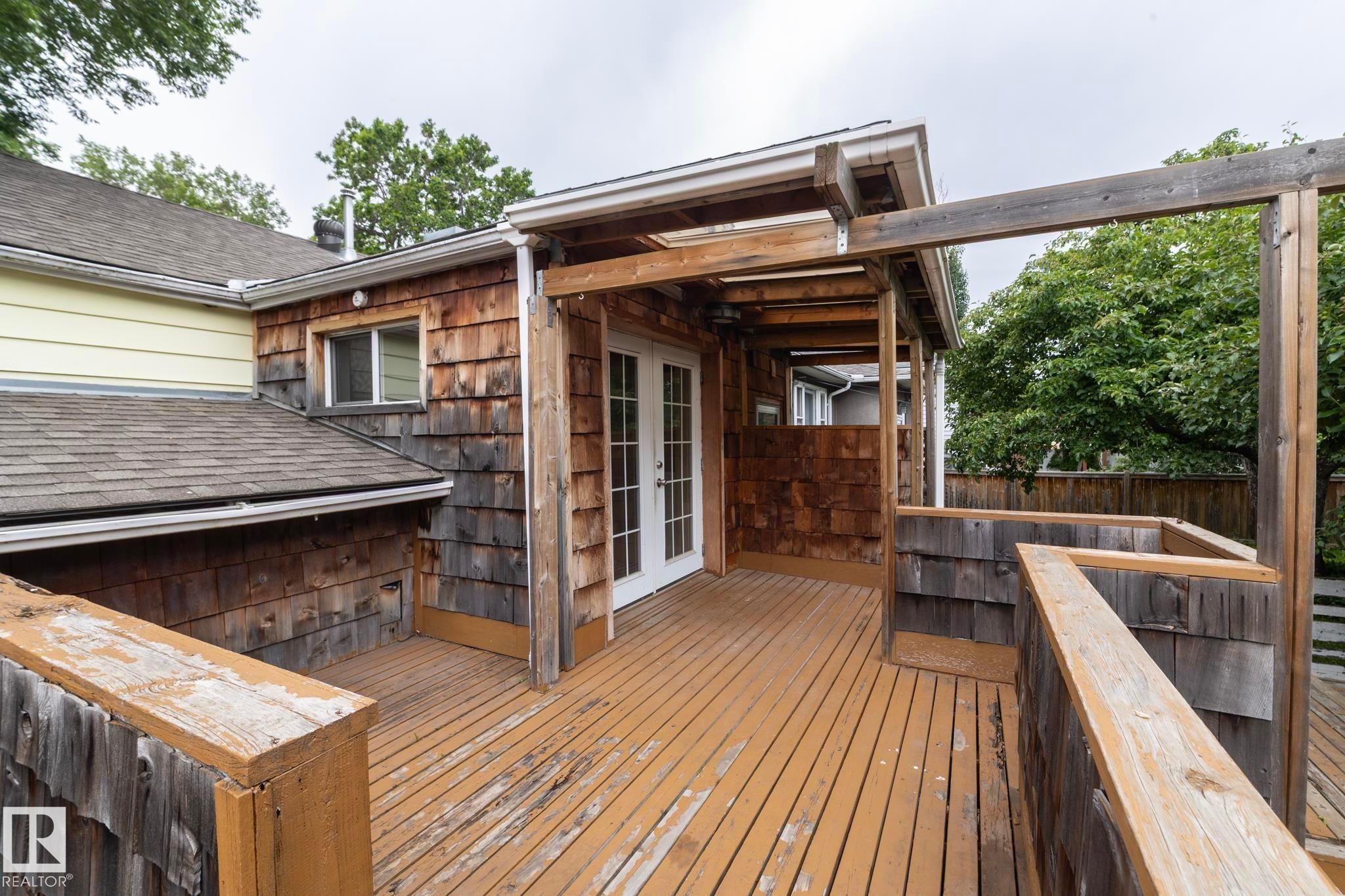 9820 79 Avenue, Edmonton, AB