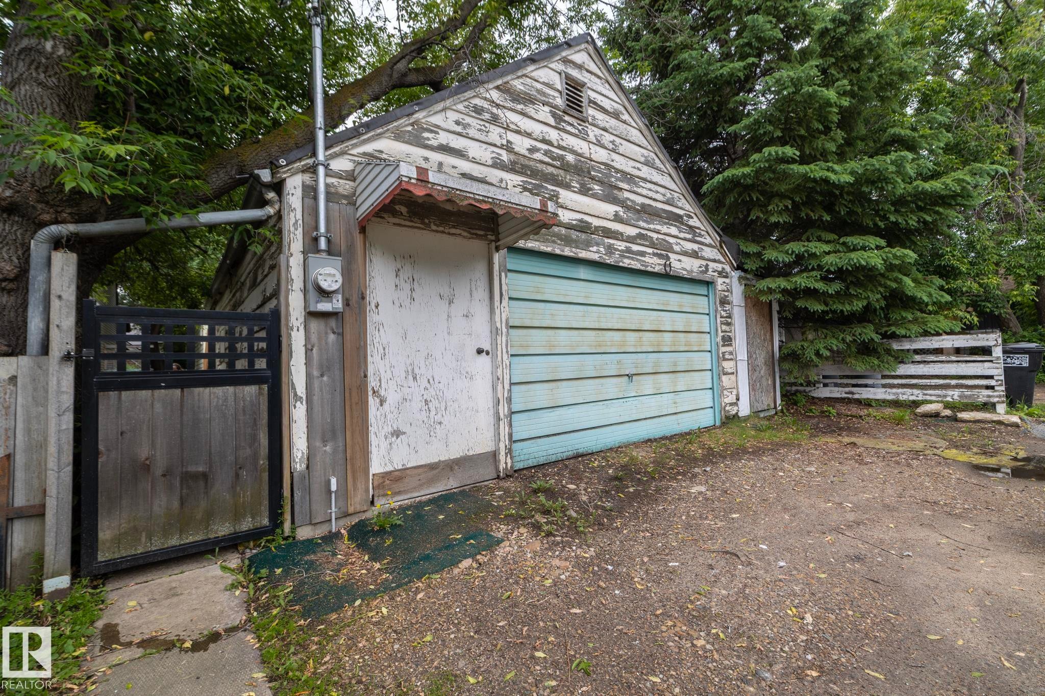 9820 79 Avenue, Edmonton, AB