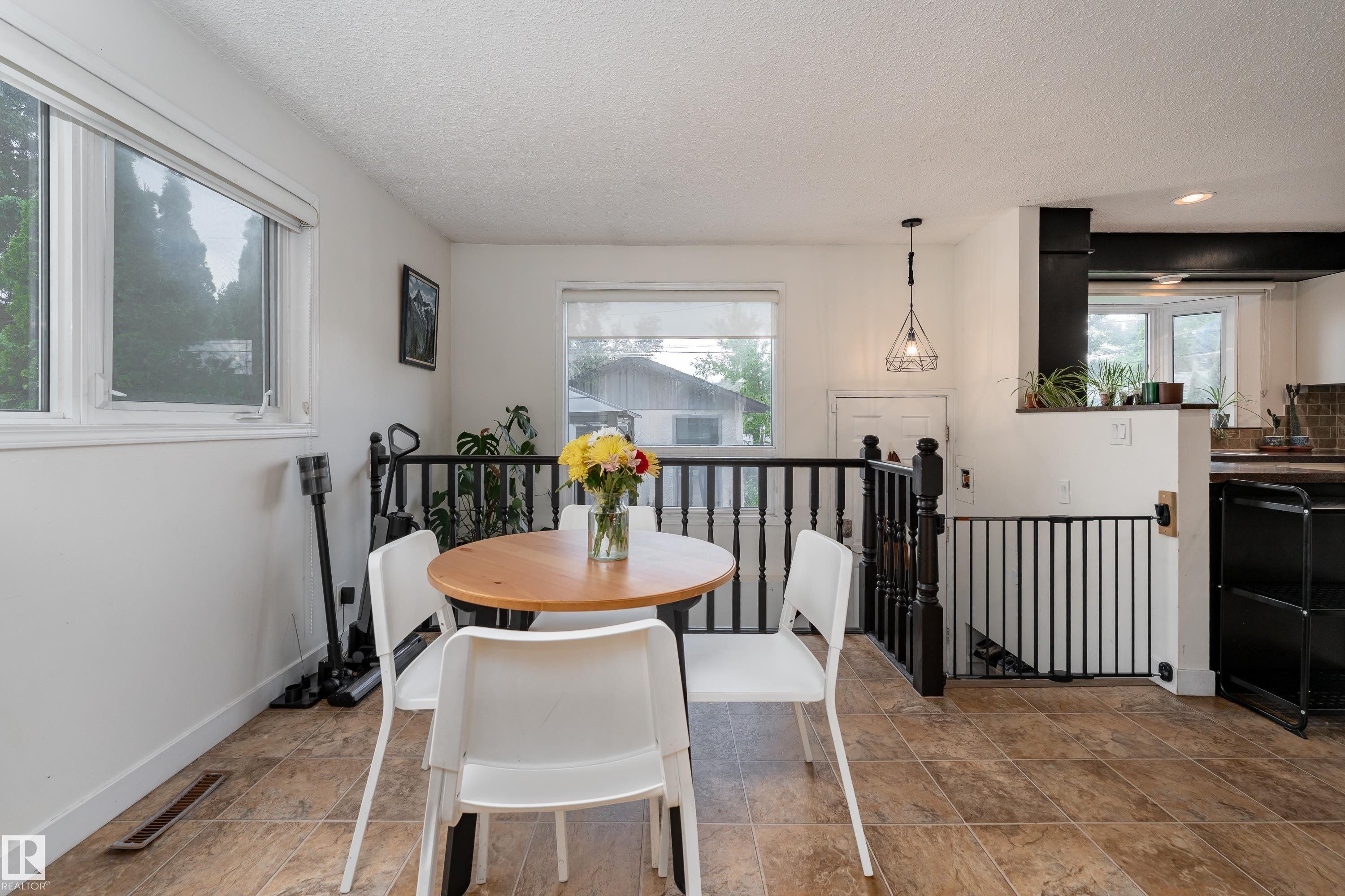 13616 137 Street, Edmonton, AB