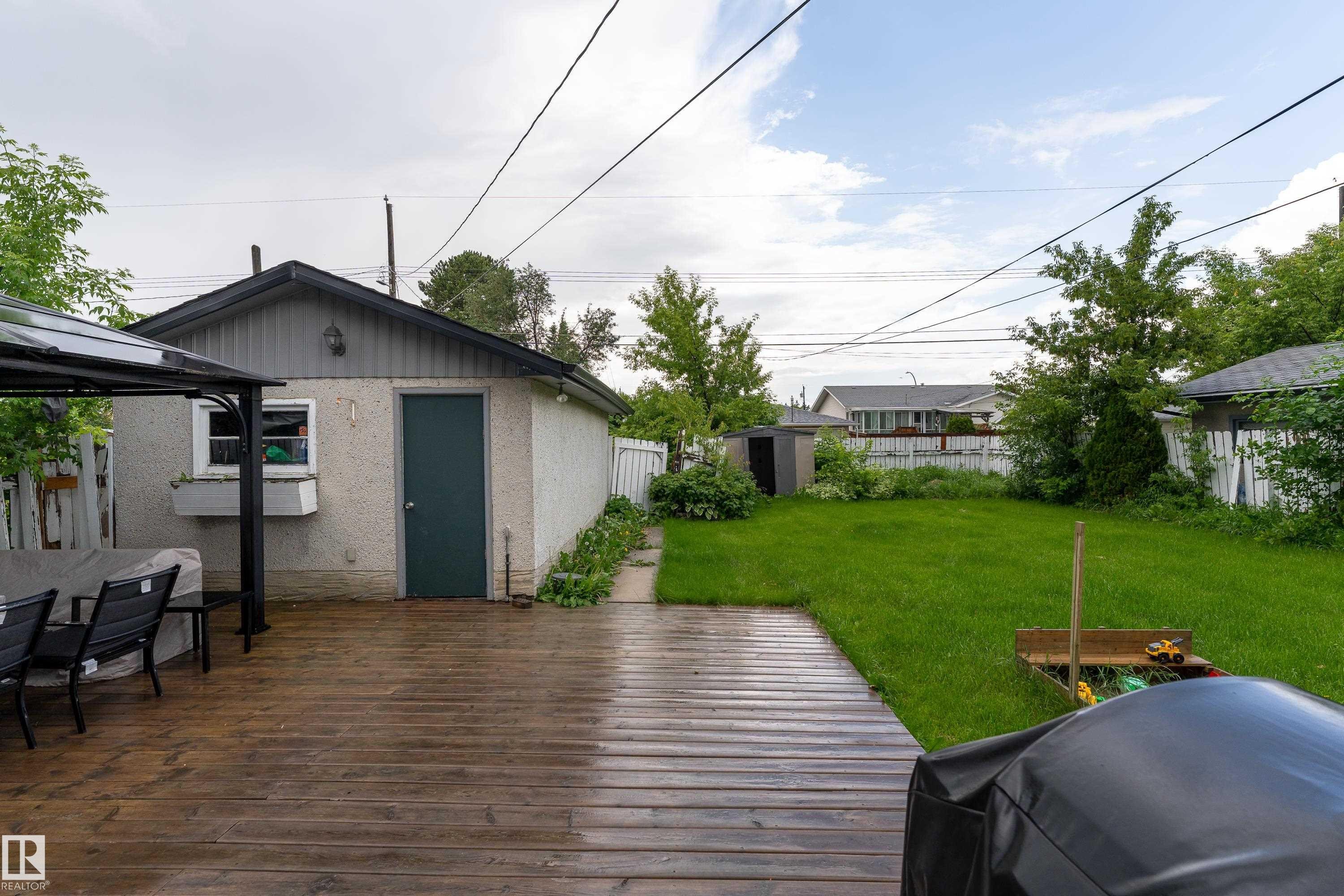 13616 137 Street, Edmonton, AB
