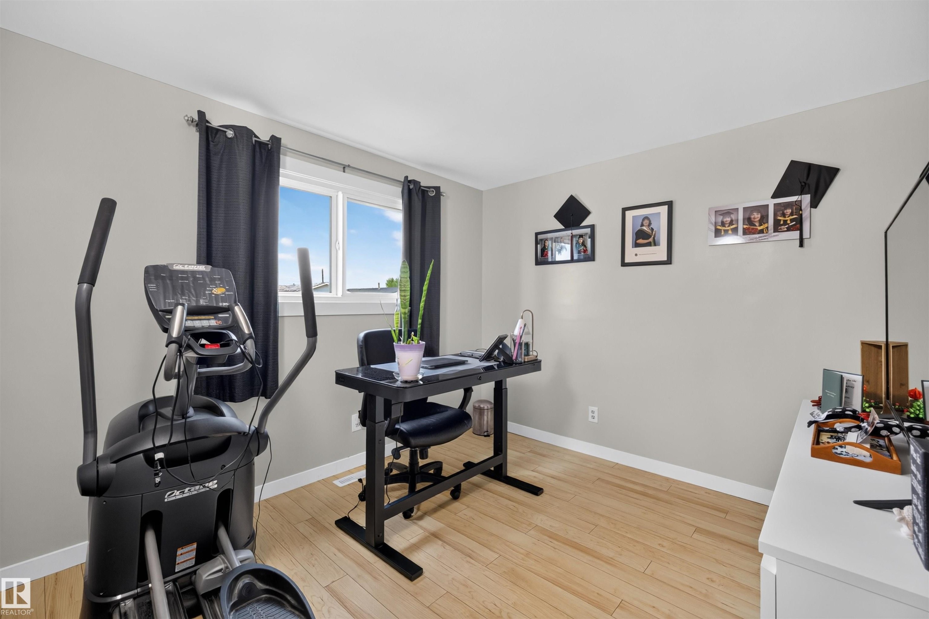 13407 59 Street Nw, Edmonton, AB - Indoor Photo Showing Gym Room