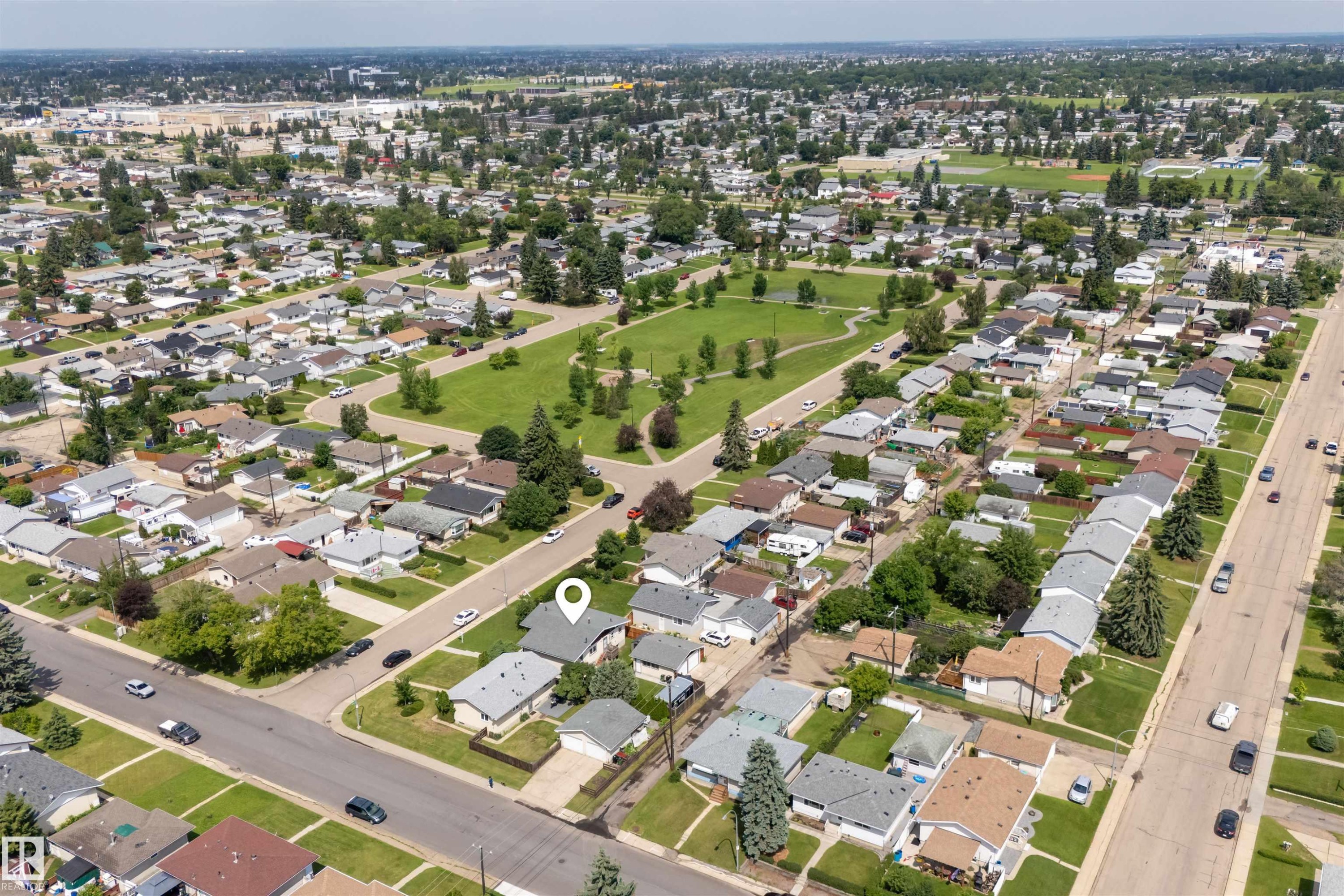 13407 59 Street Nw, Edmonton, AB - With View