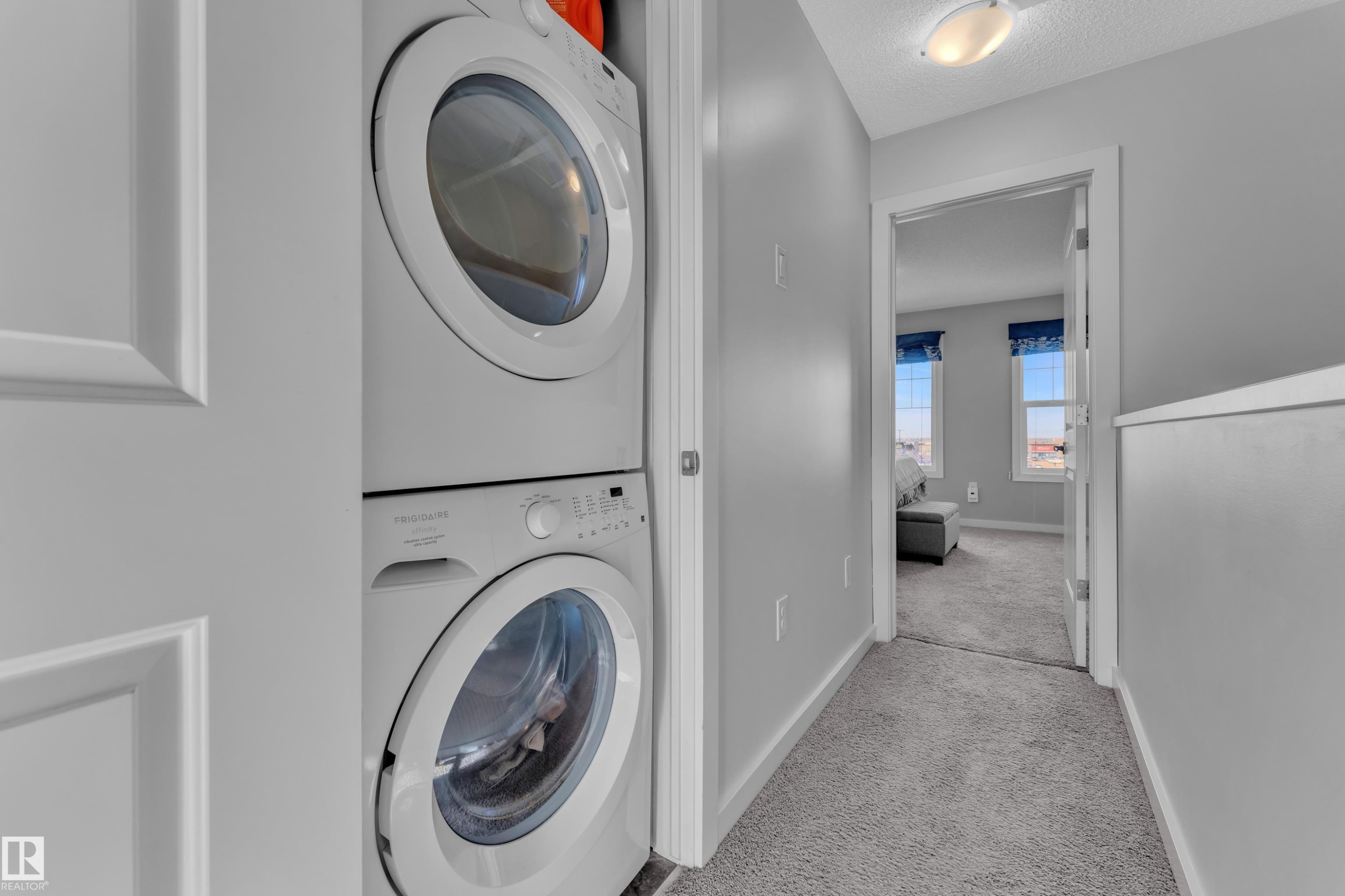 #15 2803 James Mowatt Tr Sw, Edmonton, AB
