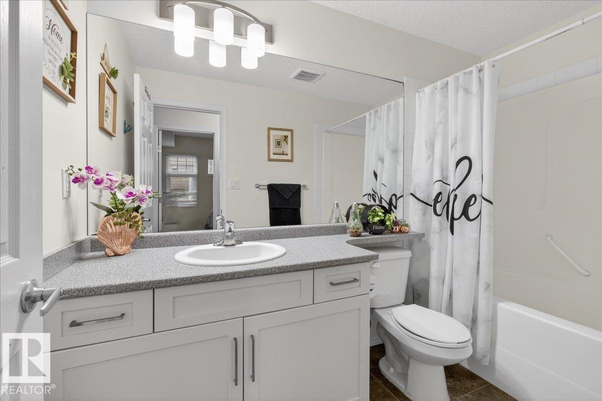 17 1179 Summerside Drive, Edmonton, AB