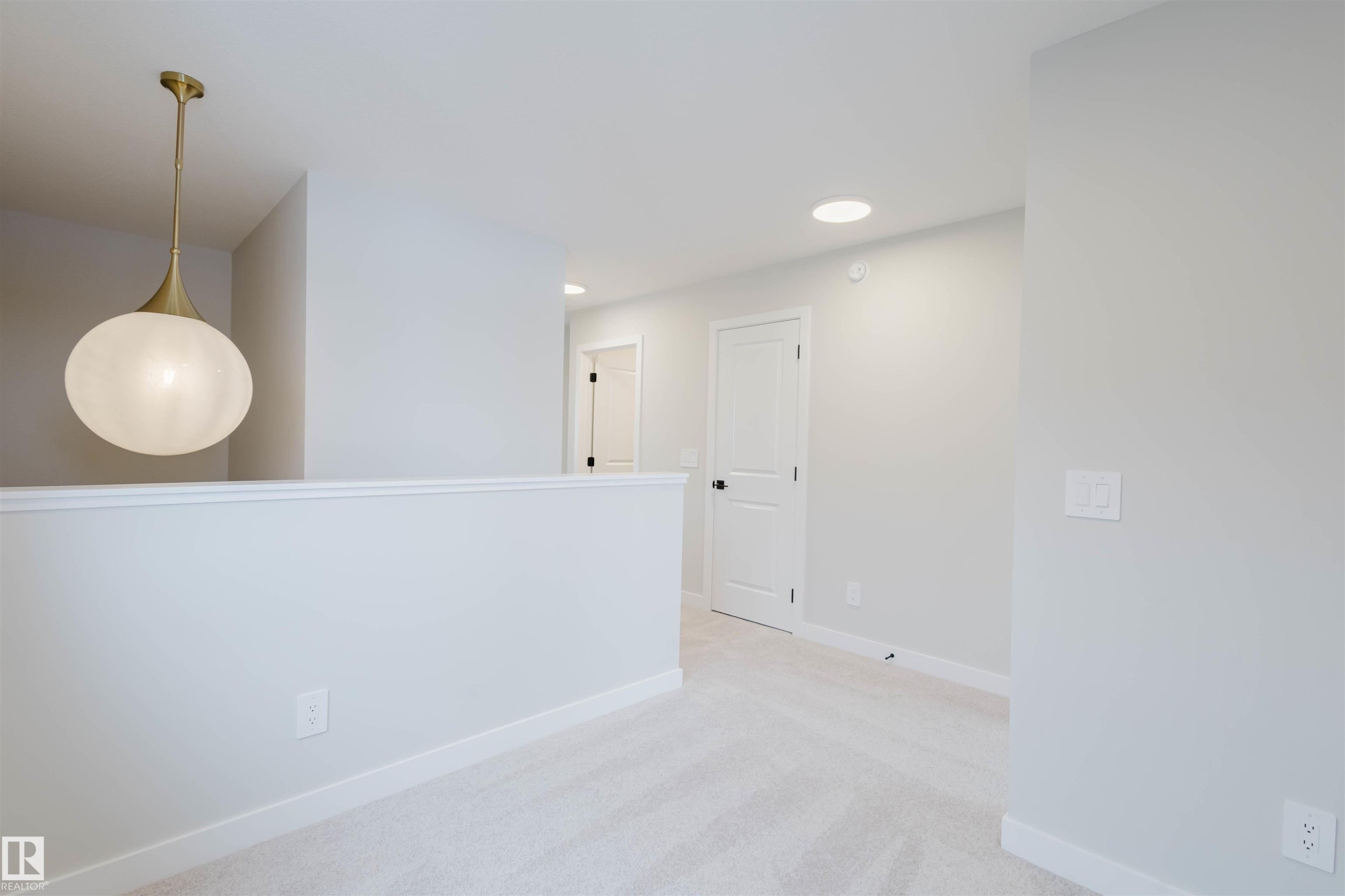 8300 Kiriak Loop Sw, Edmonton, AB - Indoor Photo Showing Other Room