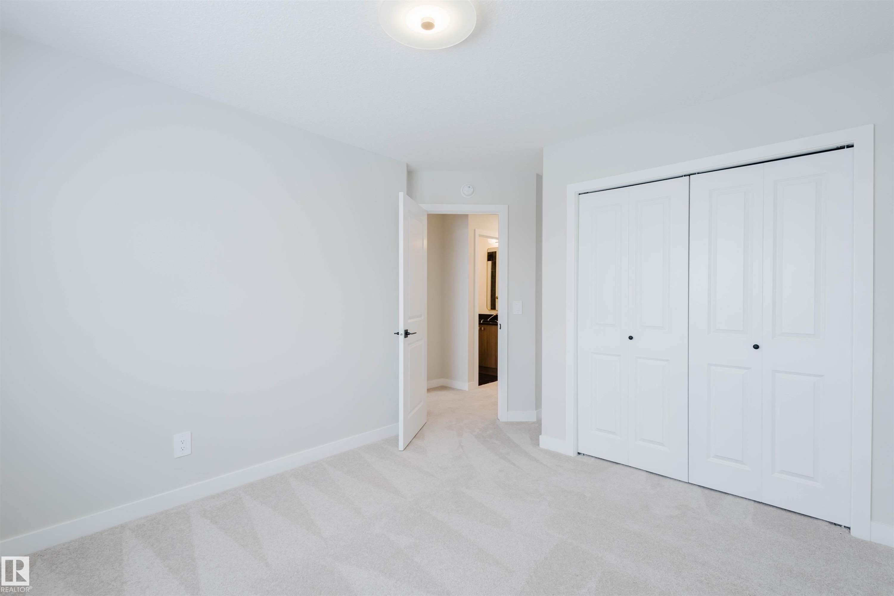 8300 Kiriak Loop Sw, Edmonton, AB - Indoor Photo Showing Other Room