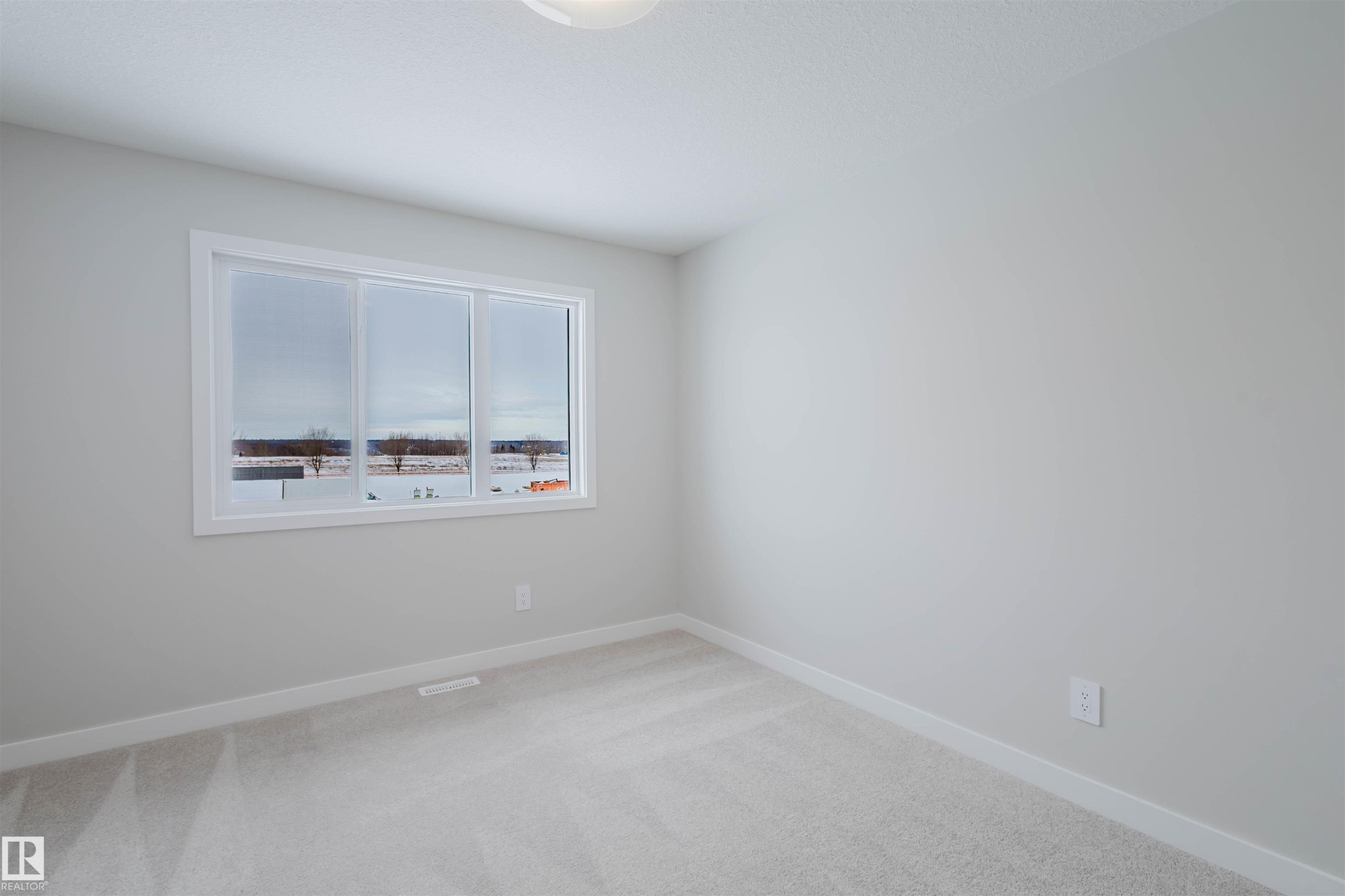 8300 Kiriak Loop Sw, Edmonton, AB - Indoor Photo Showing Other Room