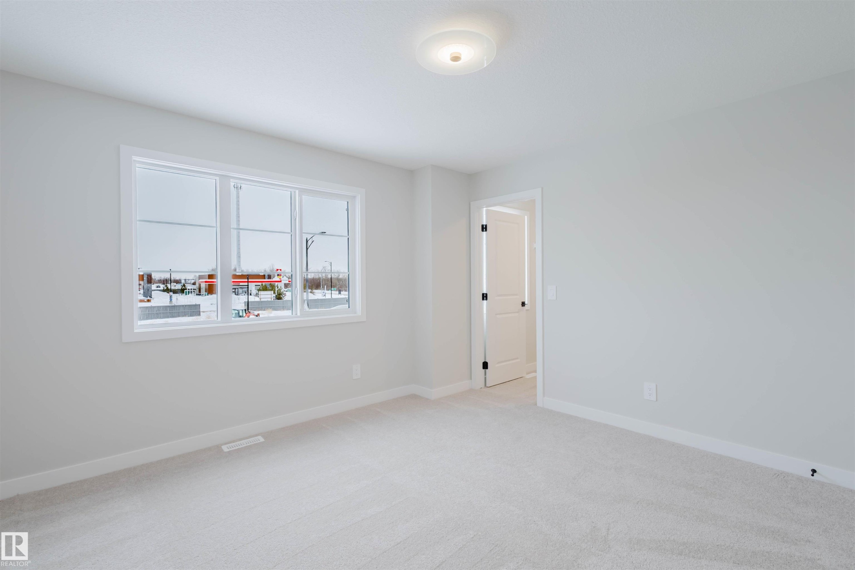 8300 Kiriak Loop Sw, Edmonton, AB - Indoor Photo Showing Other Room