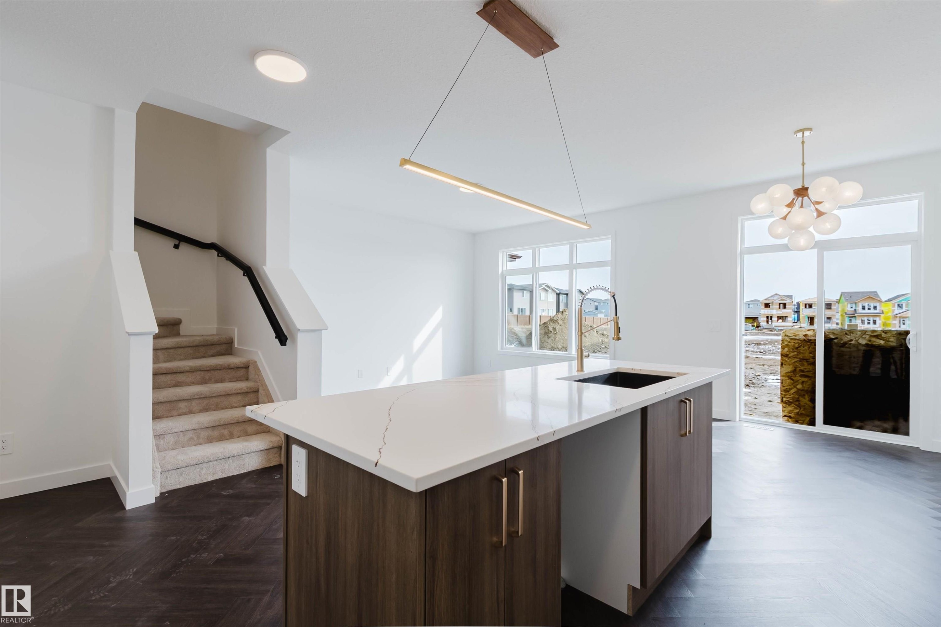8300 Kiriak Loop Sw, Edmonton, AB - Indoor Photo Showing Kitchen With Upgraded Kitchen