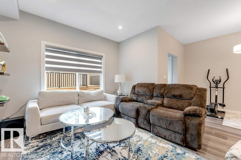 213 Charlesworth Drive, Edmonton, AB
